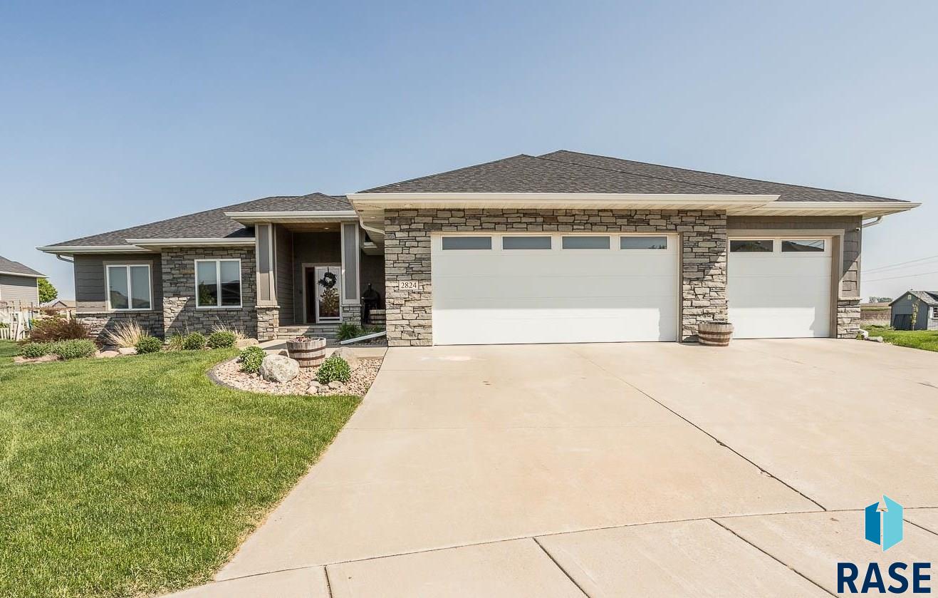 2824 E Sunflower Cir
