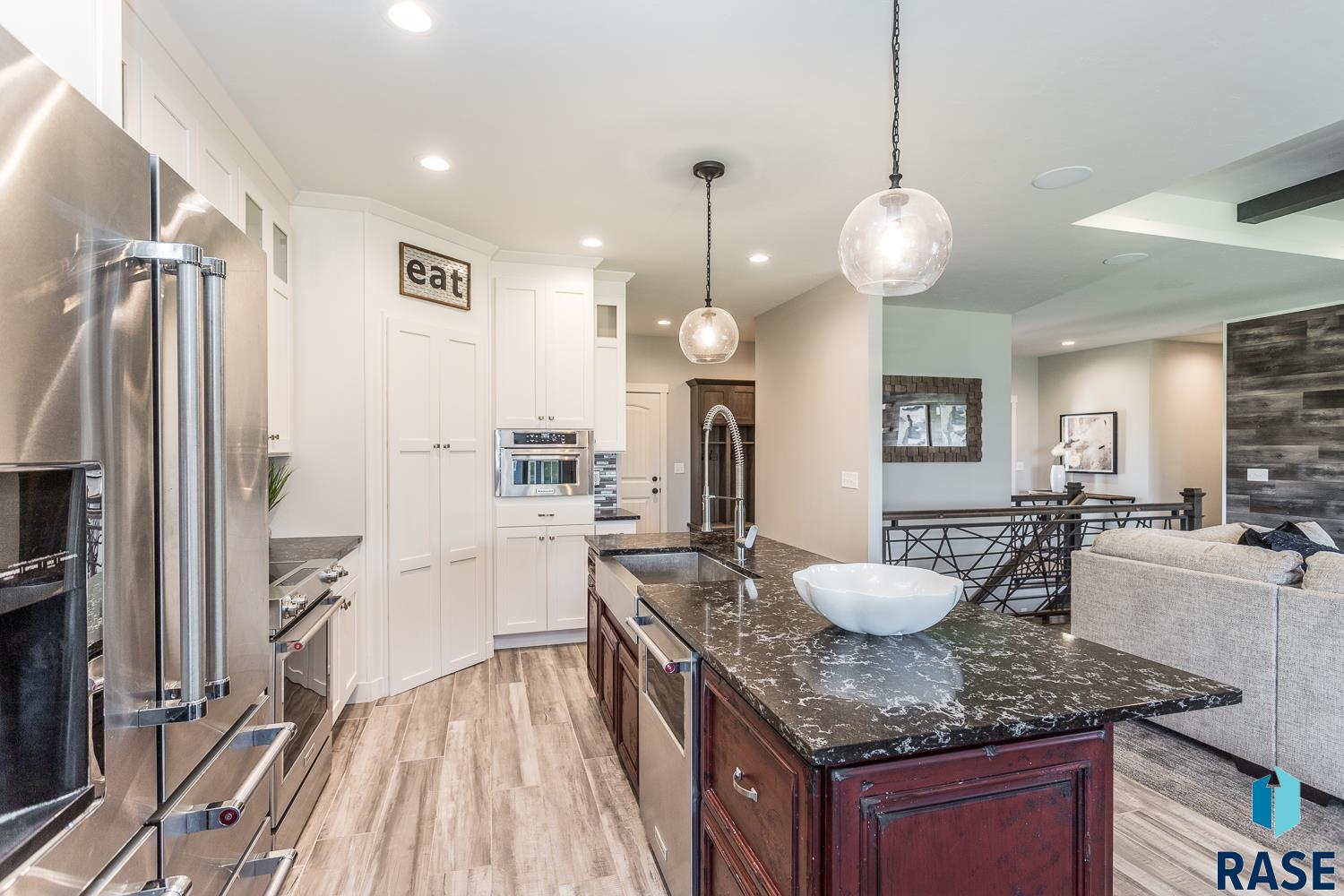2824 E Sunflower Cir