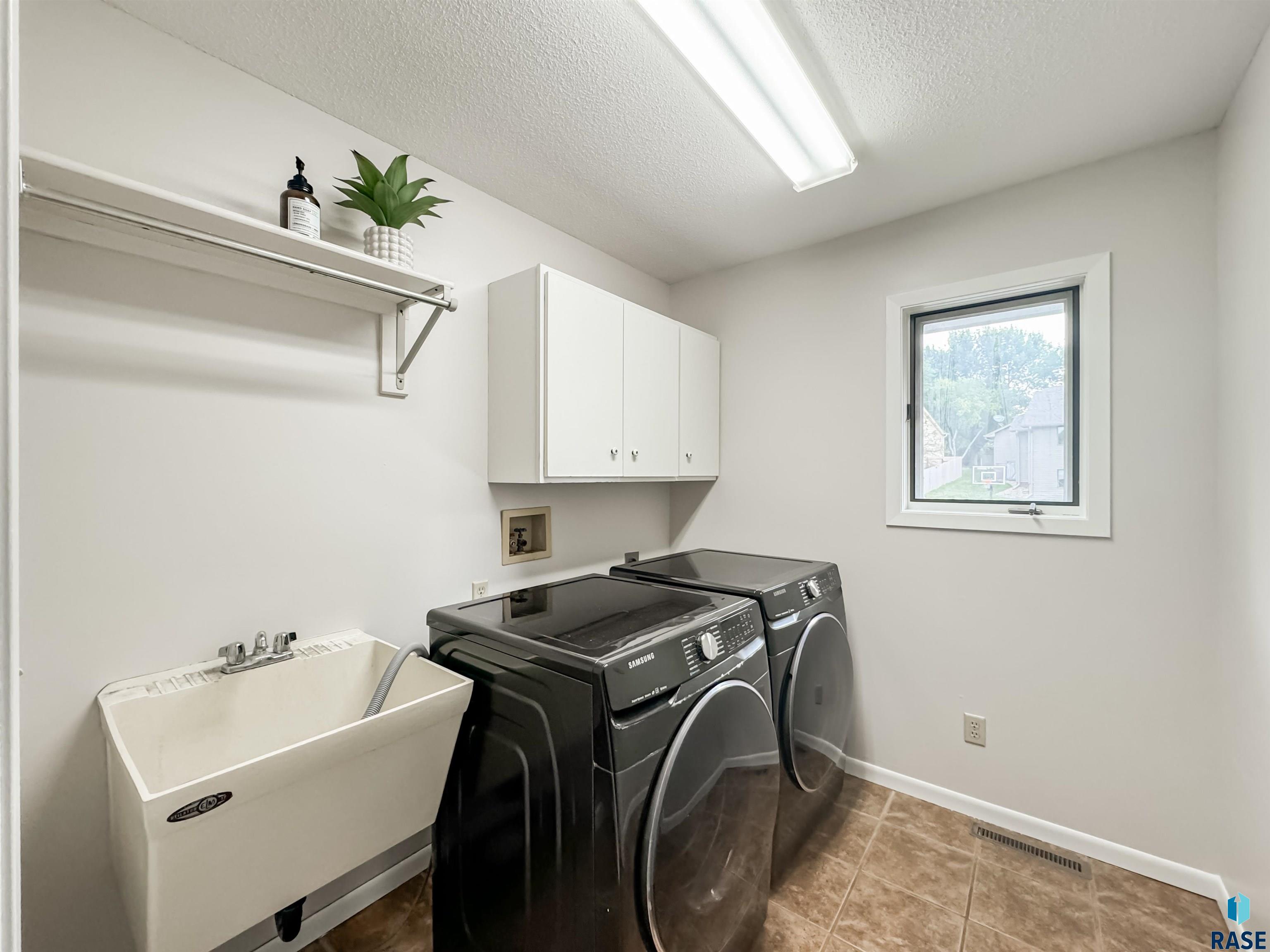 2600 E Marson Dr