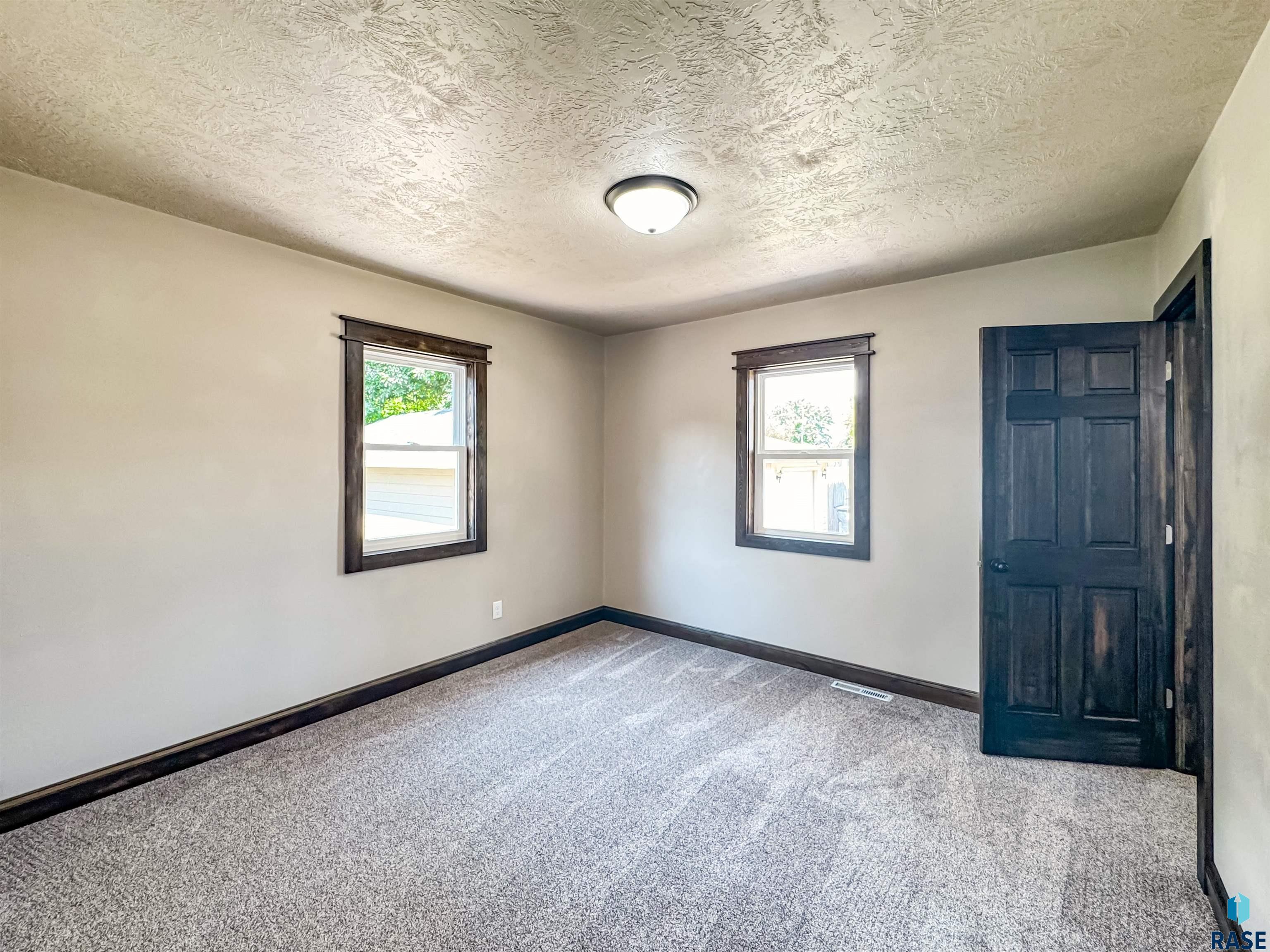 309 S Main St