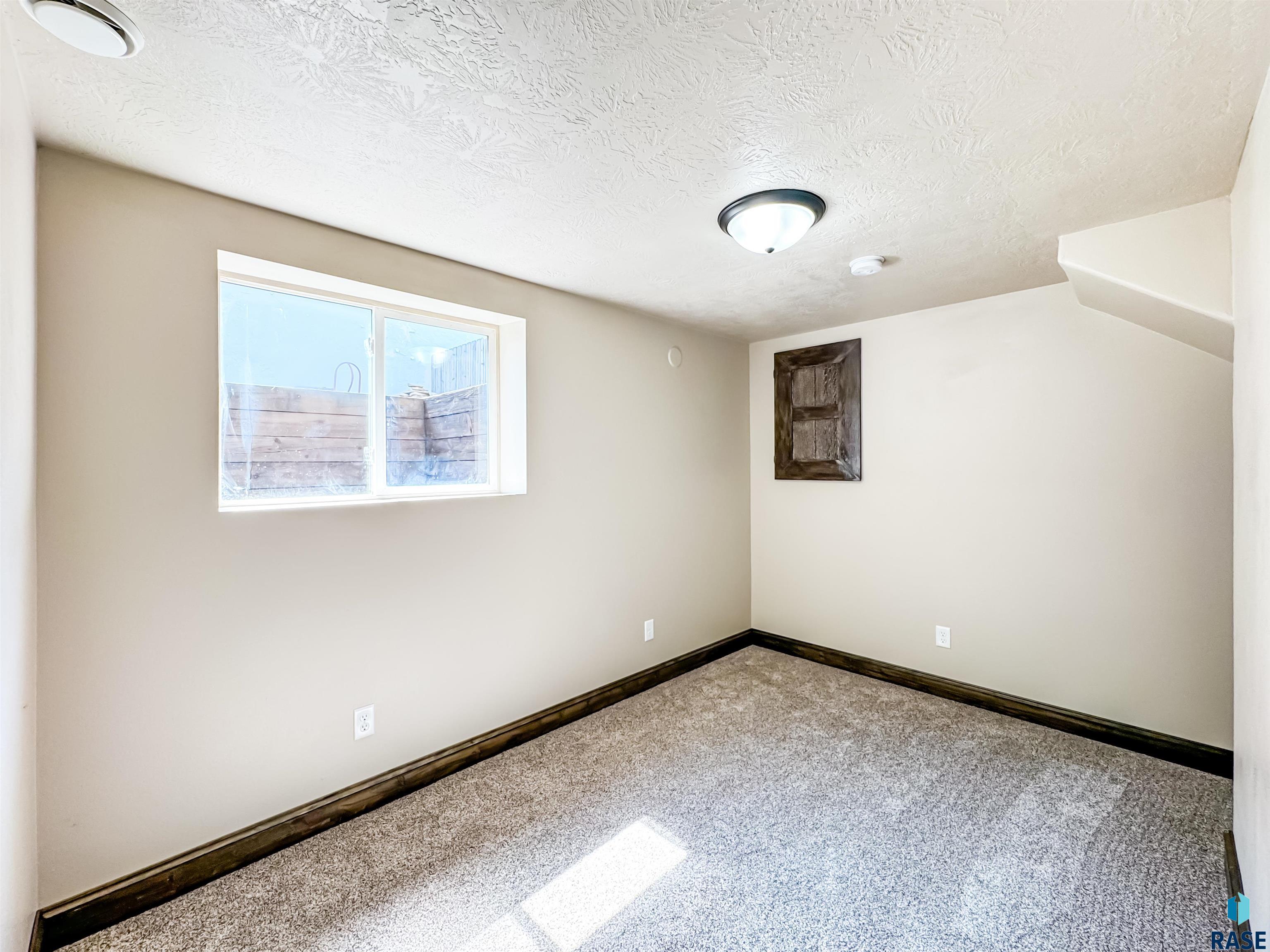 309 S Main St