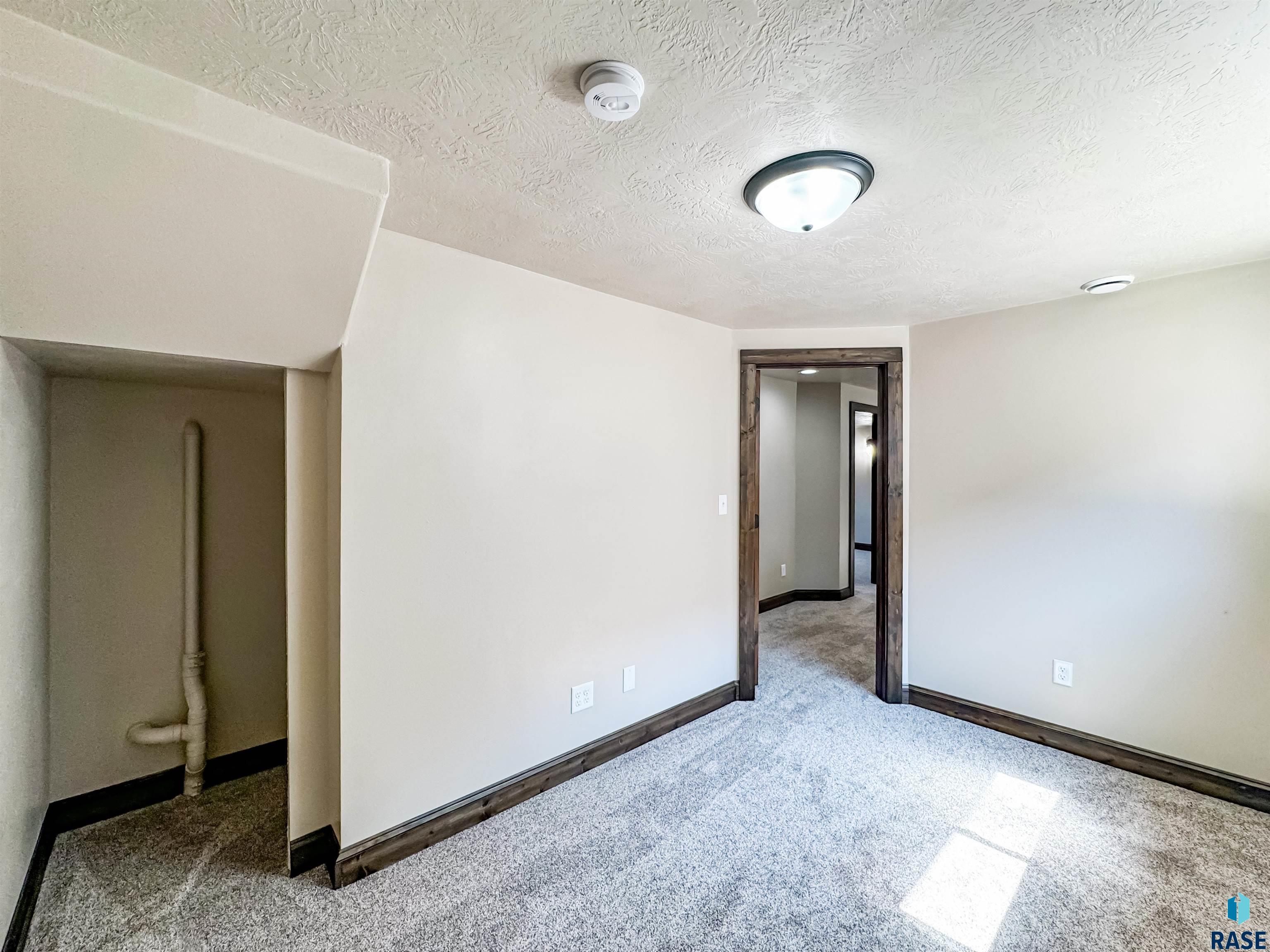 309 S Main St