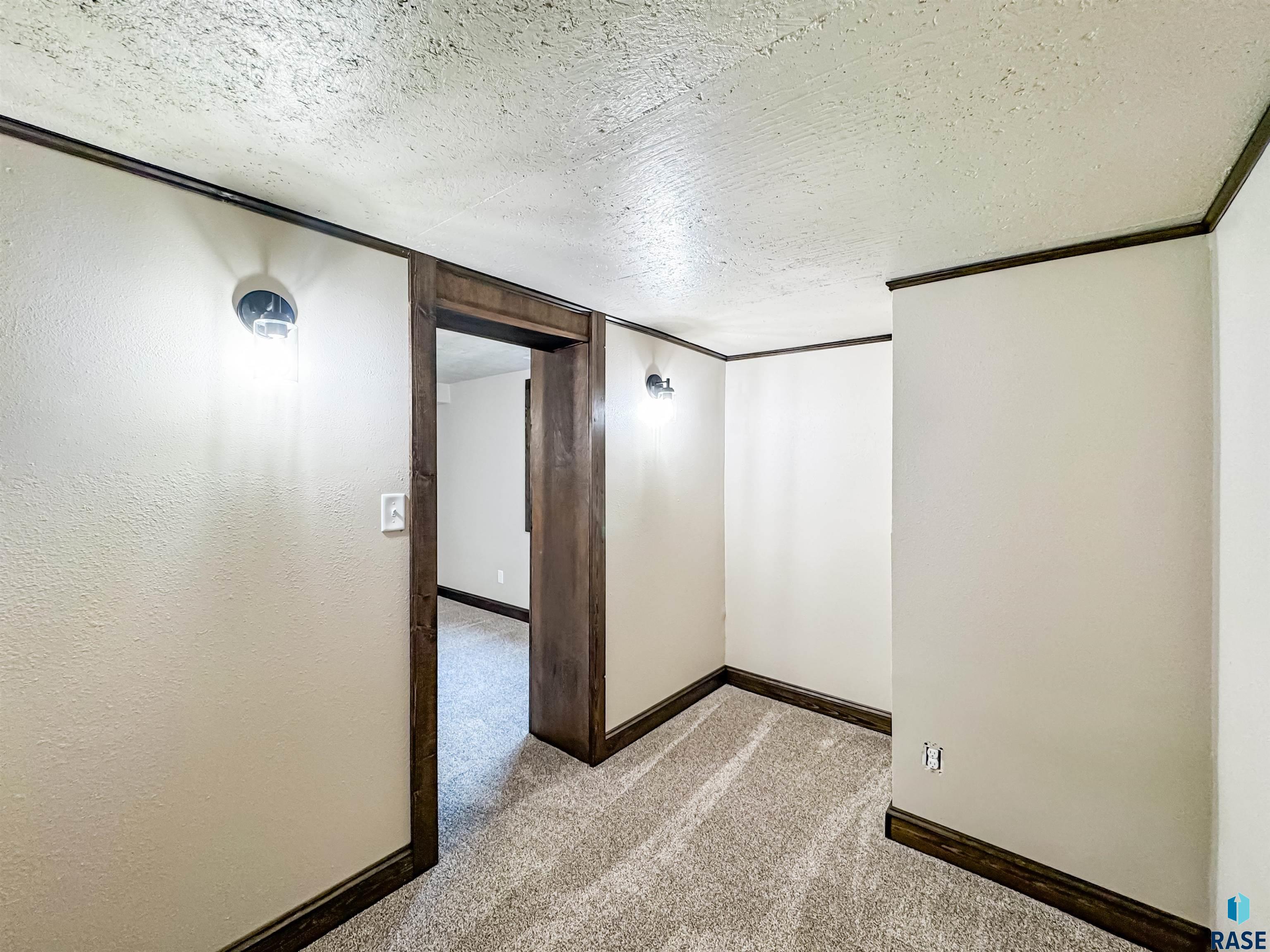309 S Main St