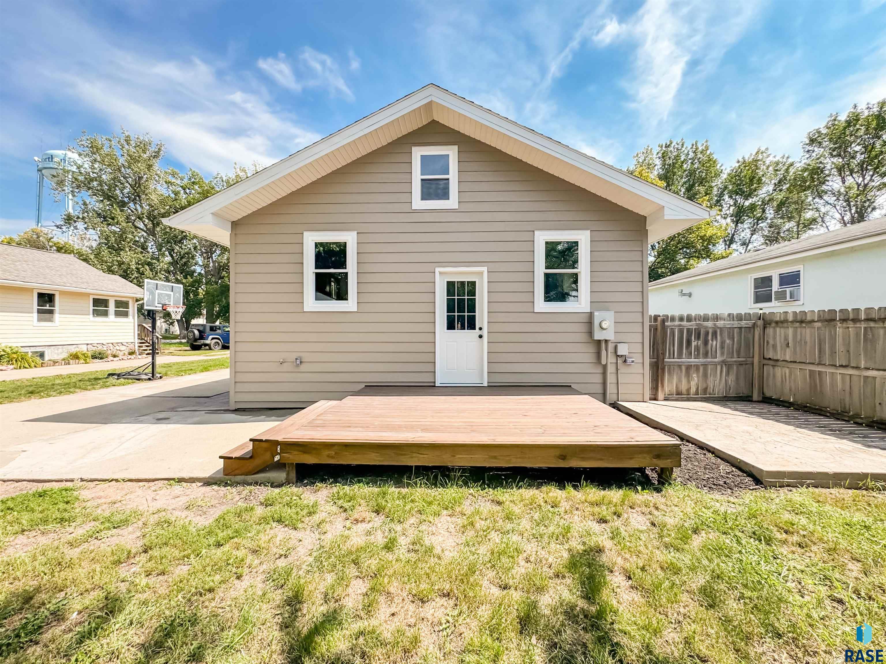 309 S Main St