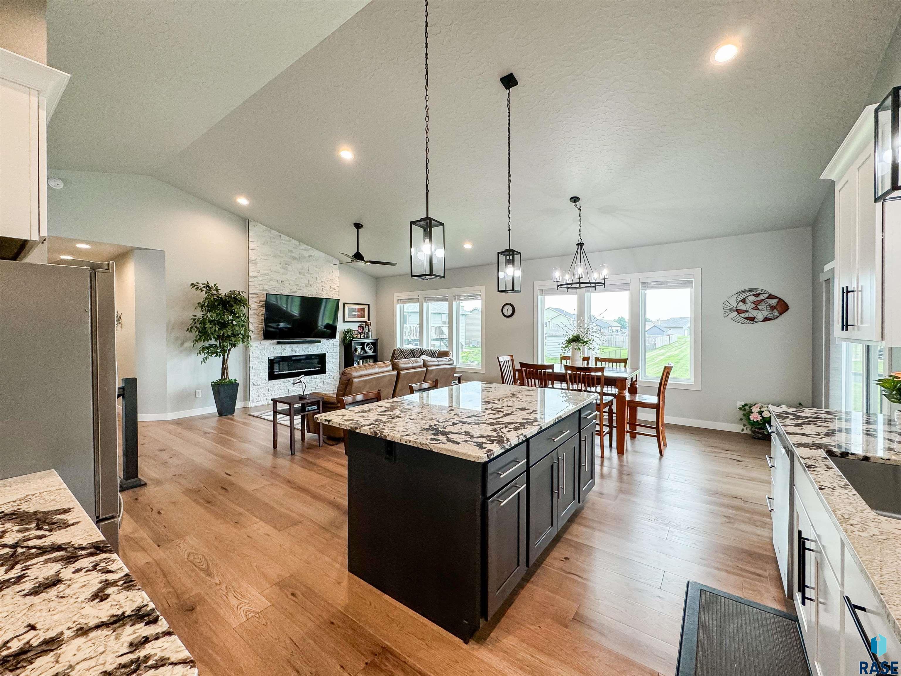 810 Johnson Creek Ct