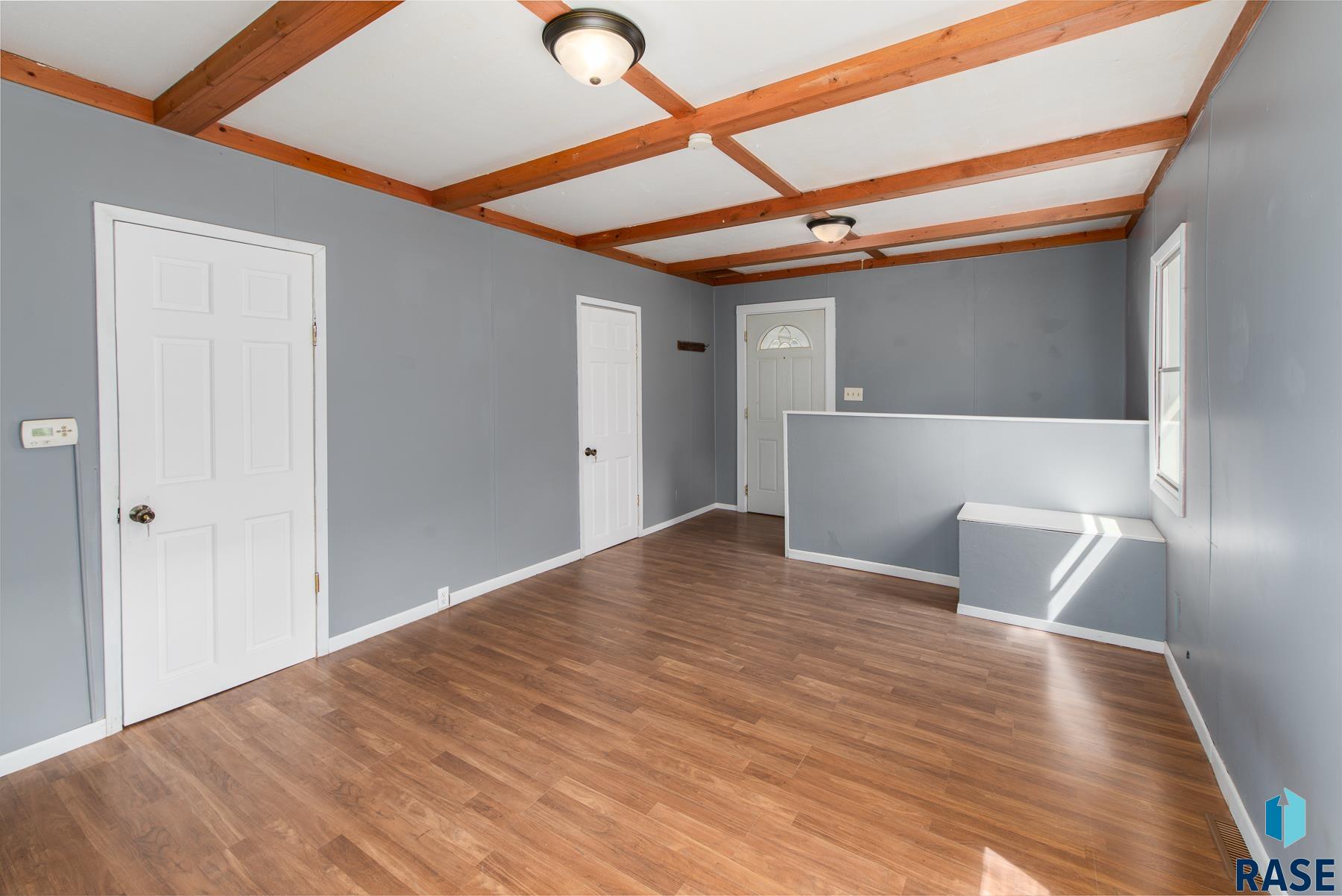 713 S Menlo Ave