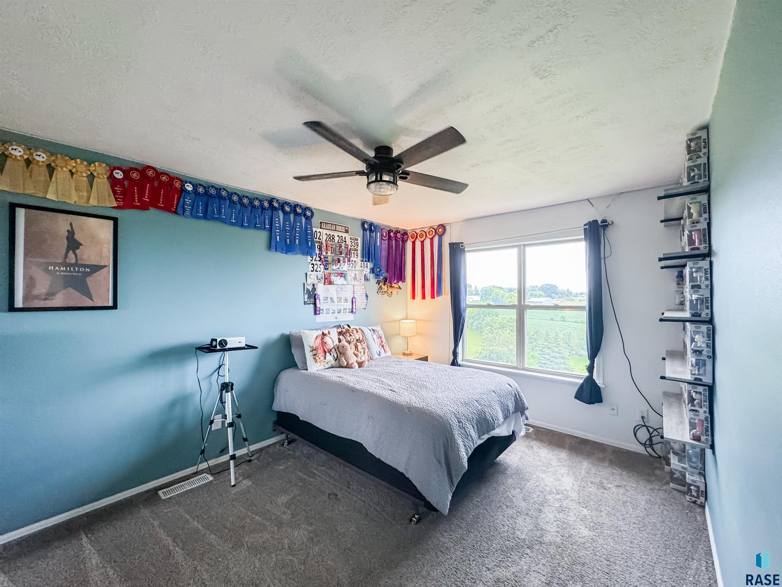 909 S Fawn Ct