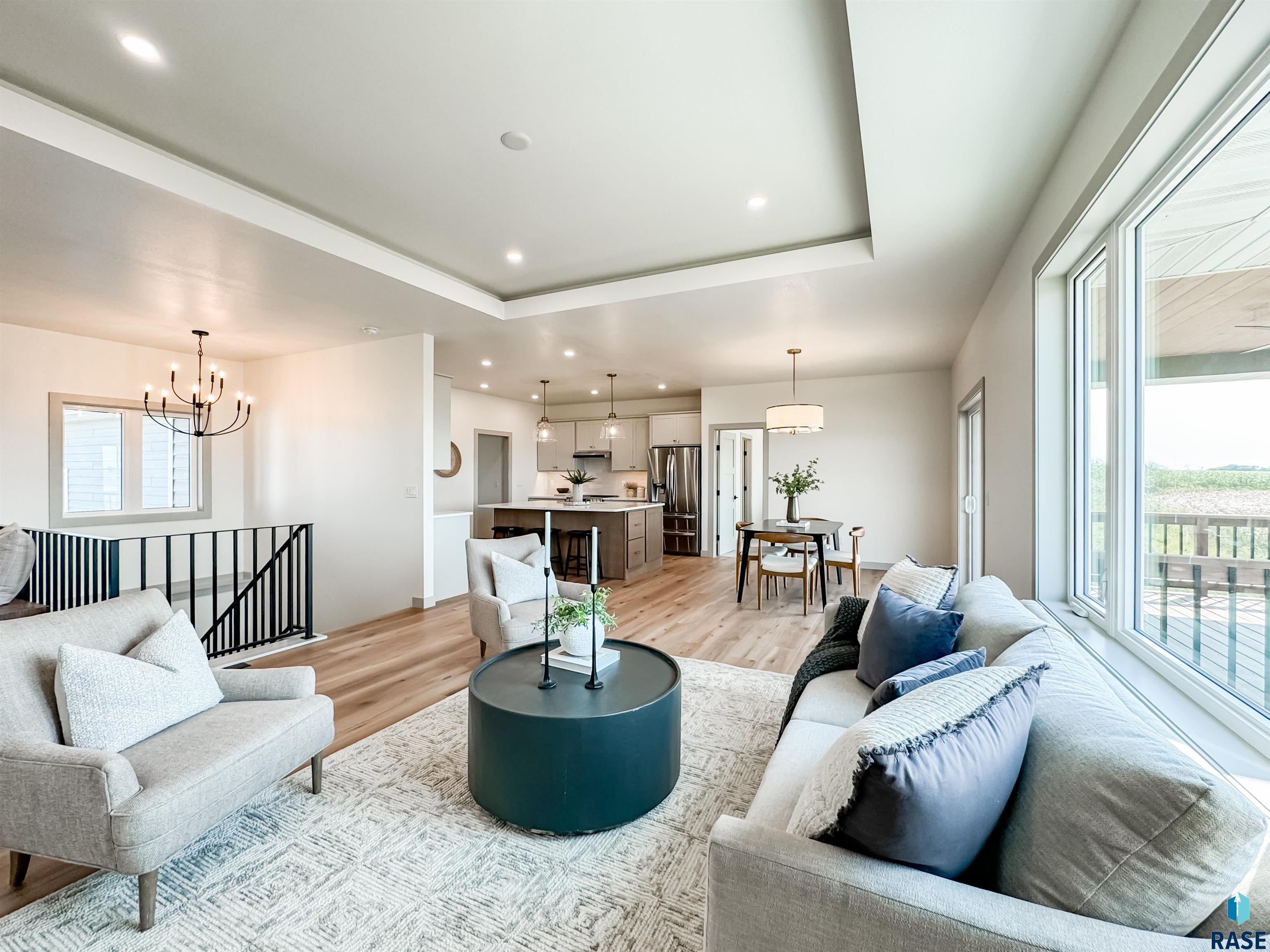 205 W Willow Trl