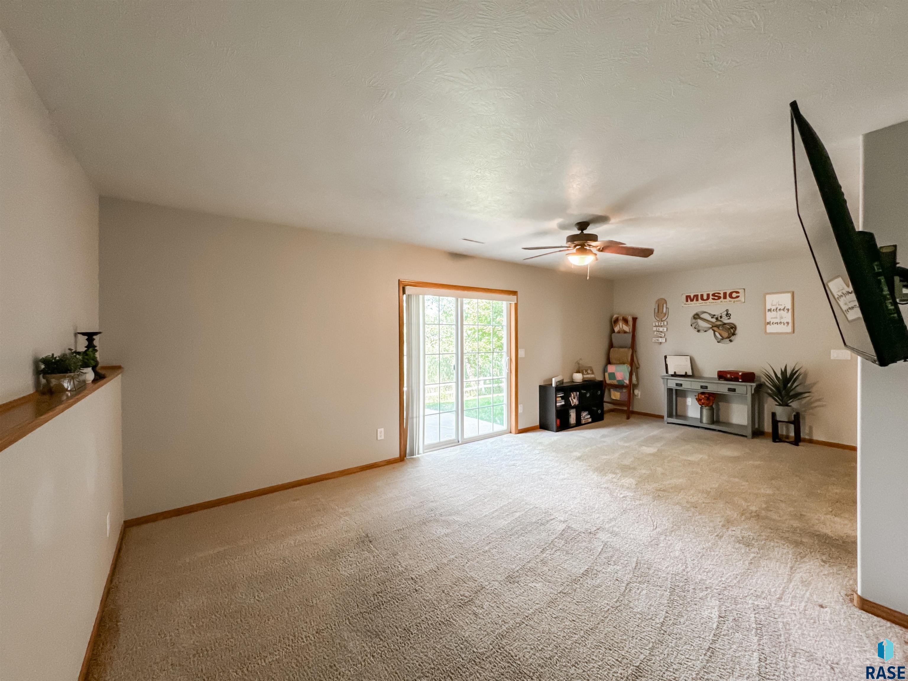 840 Cathy Dr