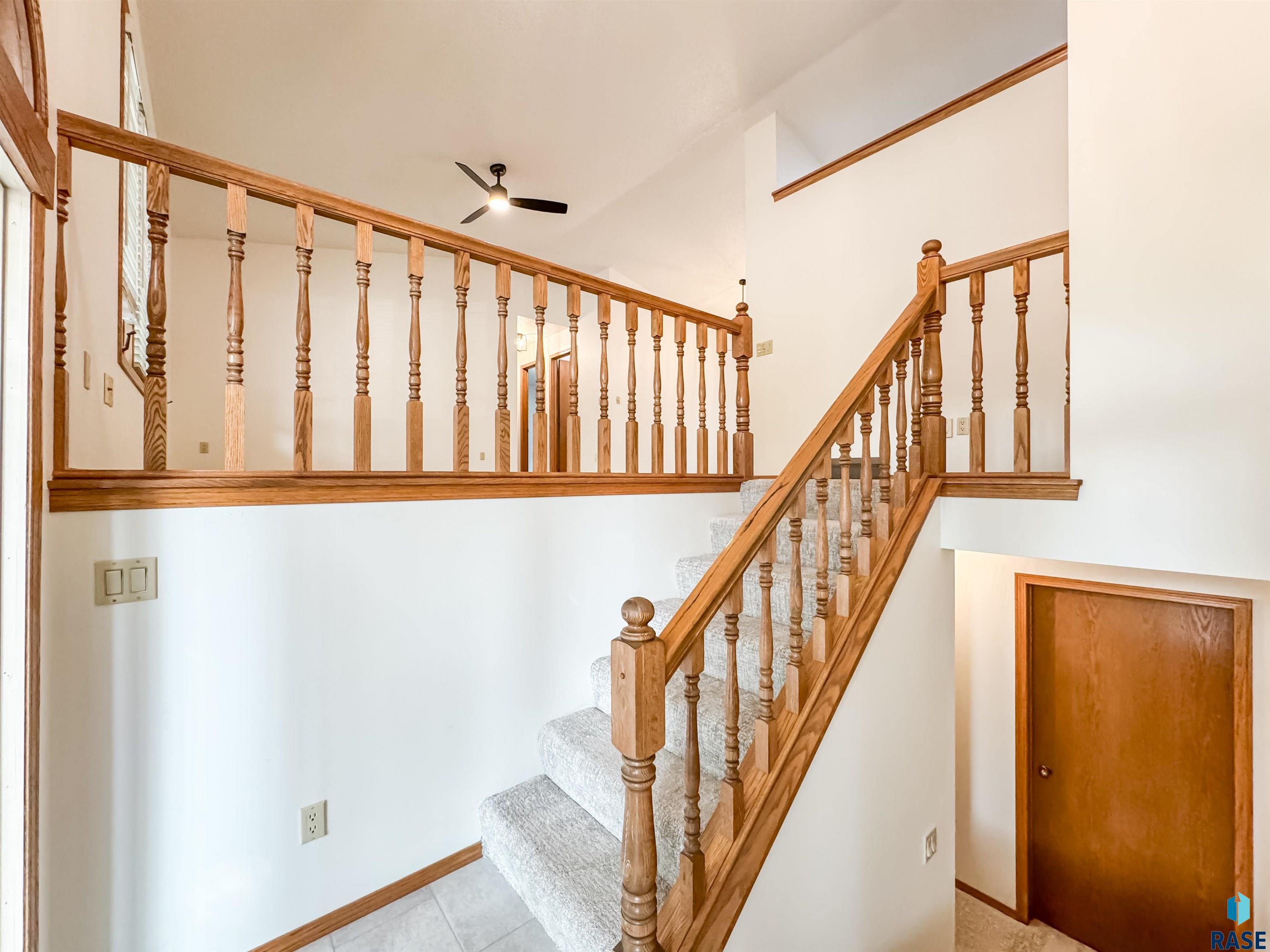 1200 S Sunny View Dr
