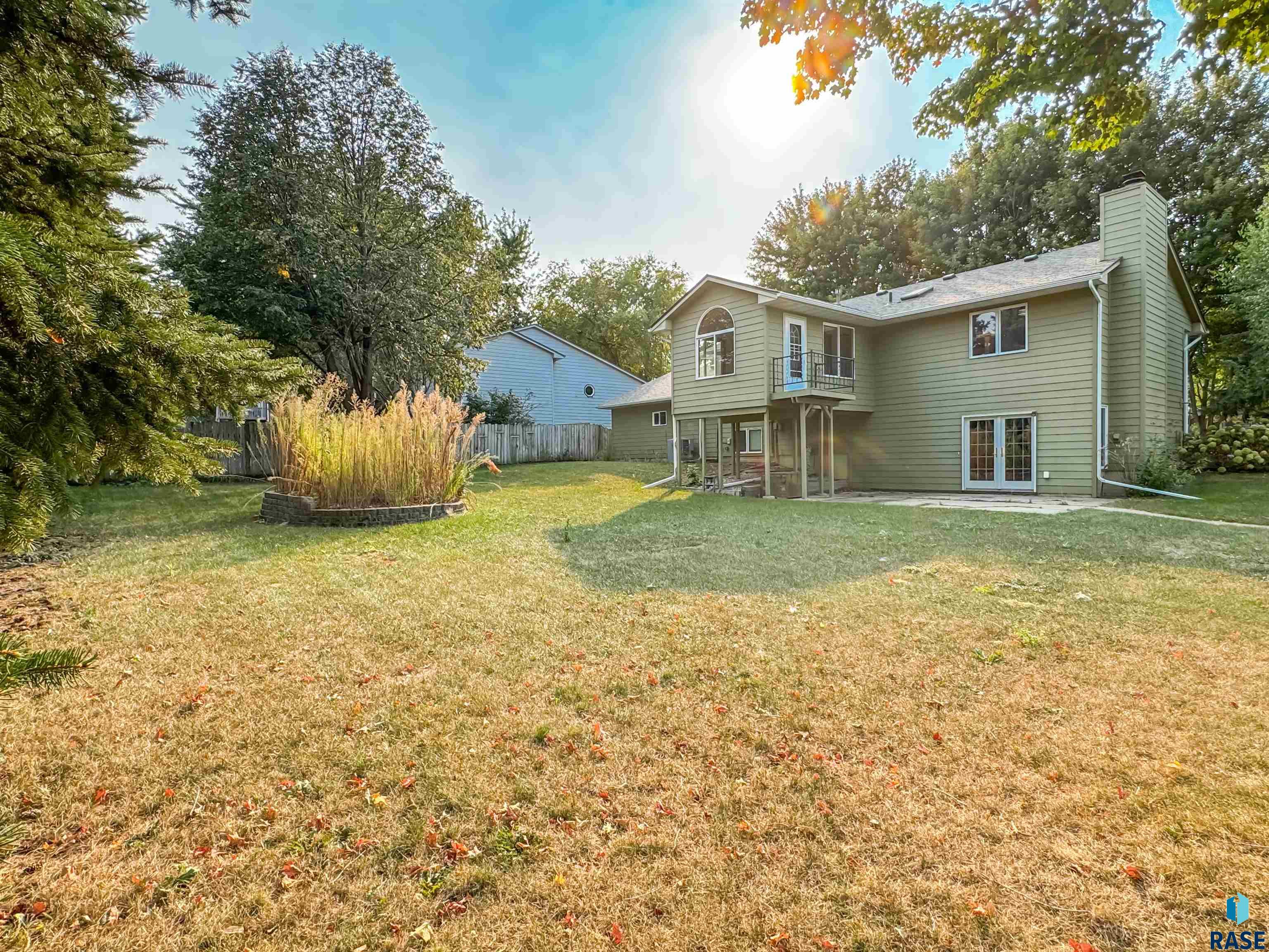 1200 S Sunny View Dr