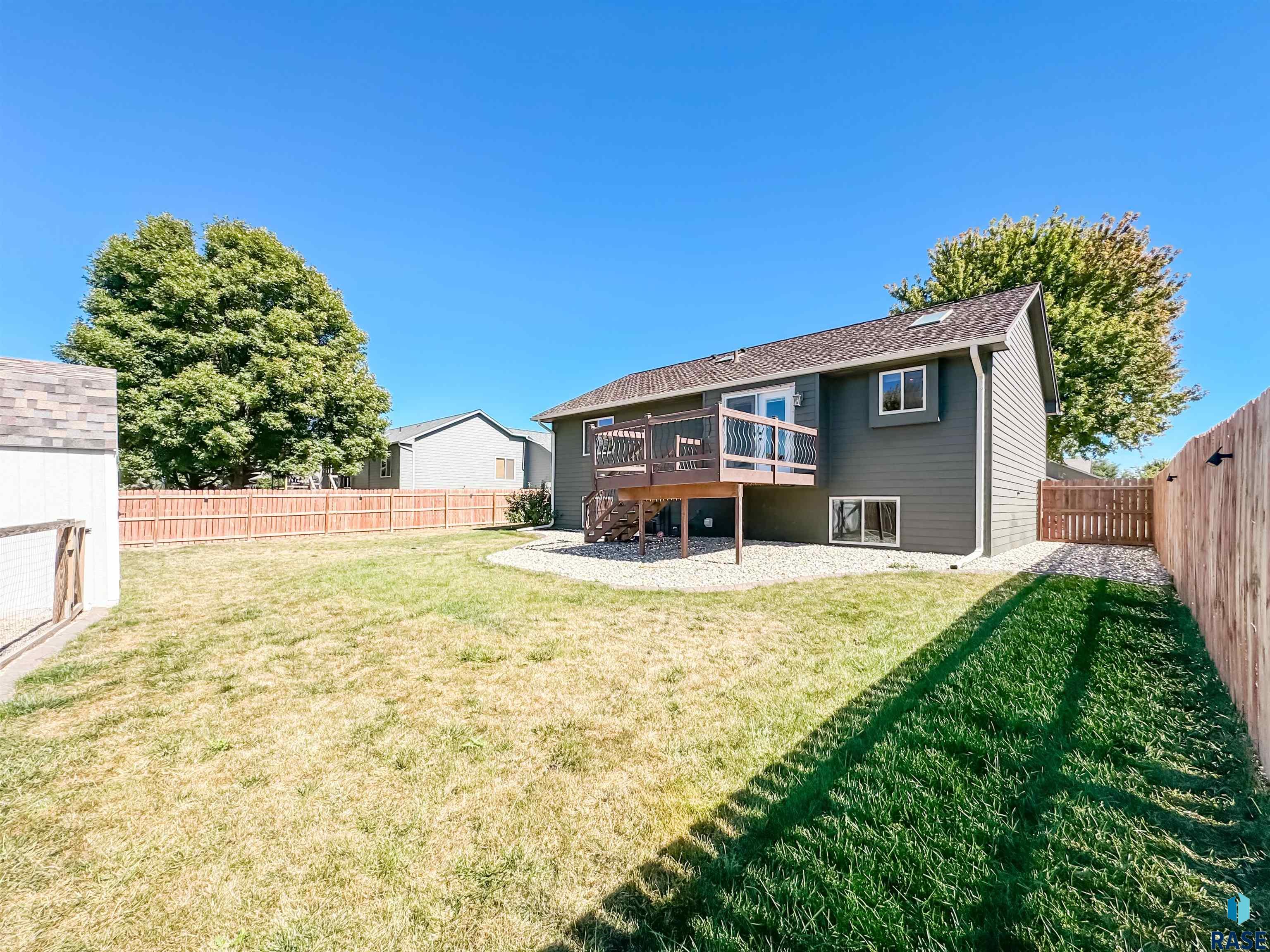 1215 S Dundee Dr