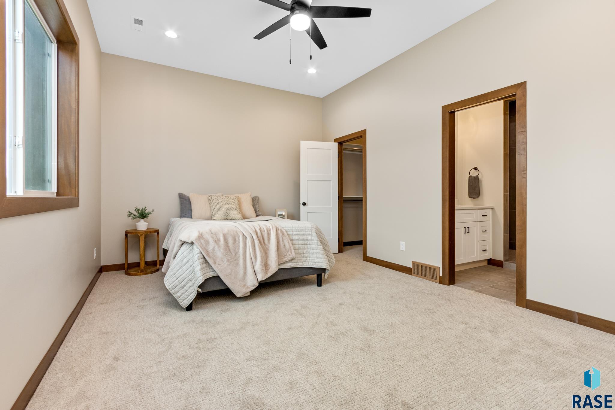 5517 W Liberator Cir