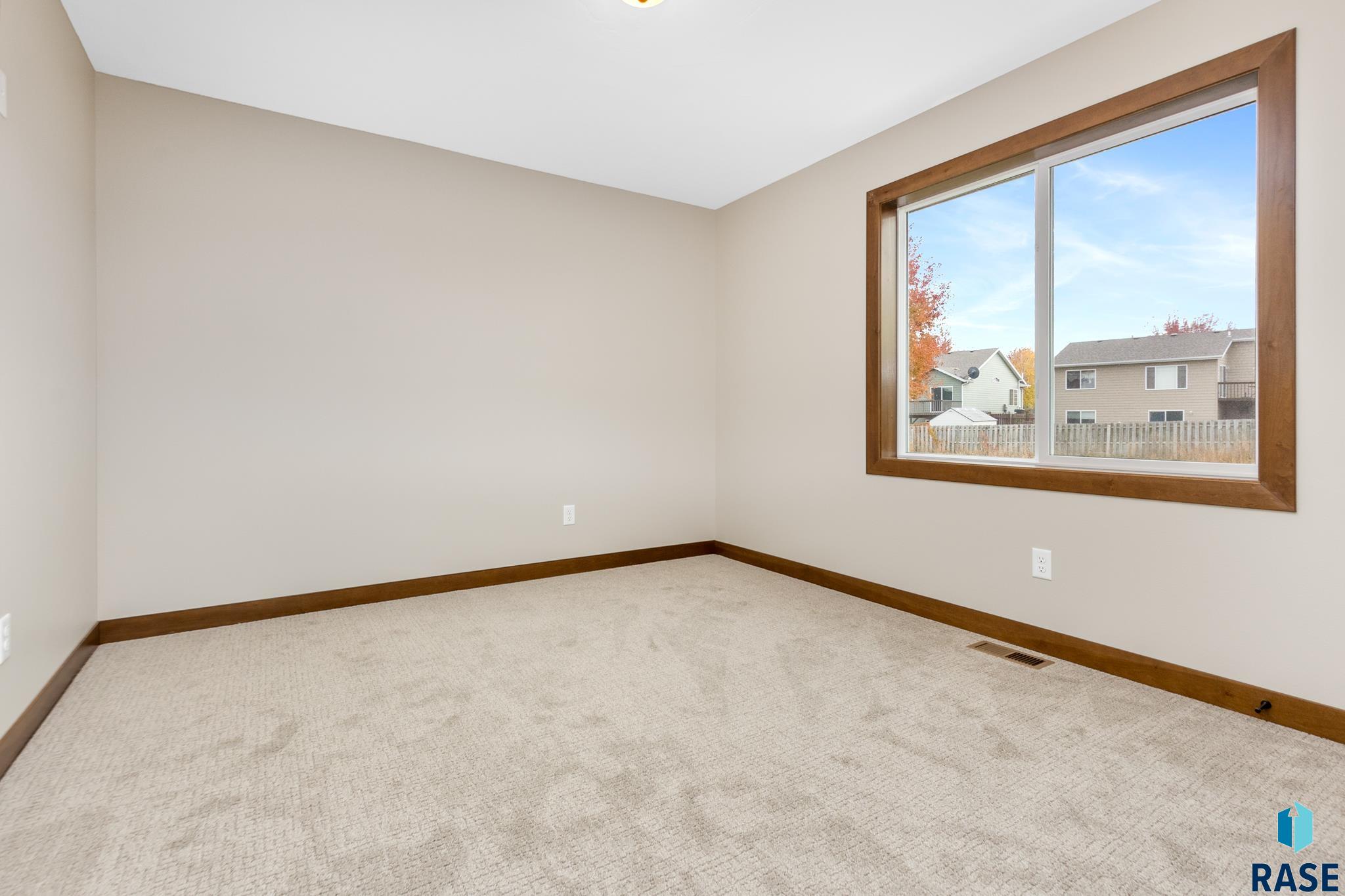 5517 W Liberator Cir