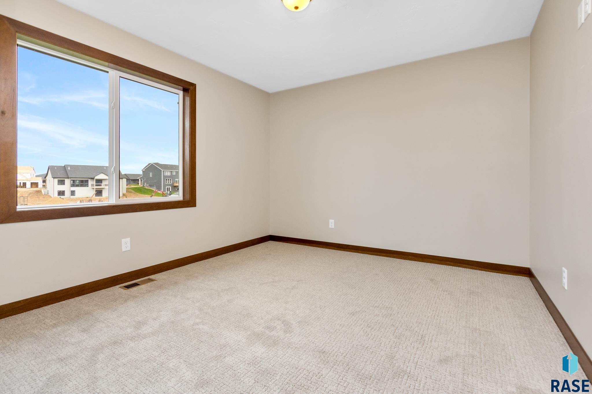5517 W Liberator Cir