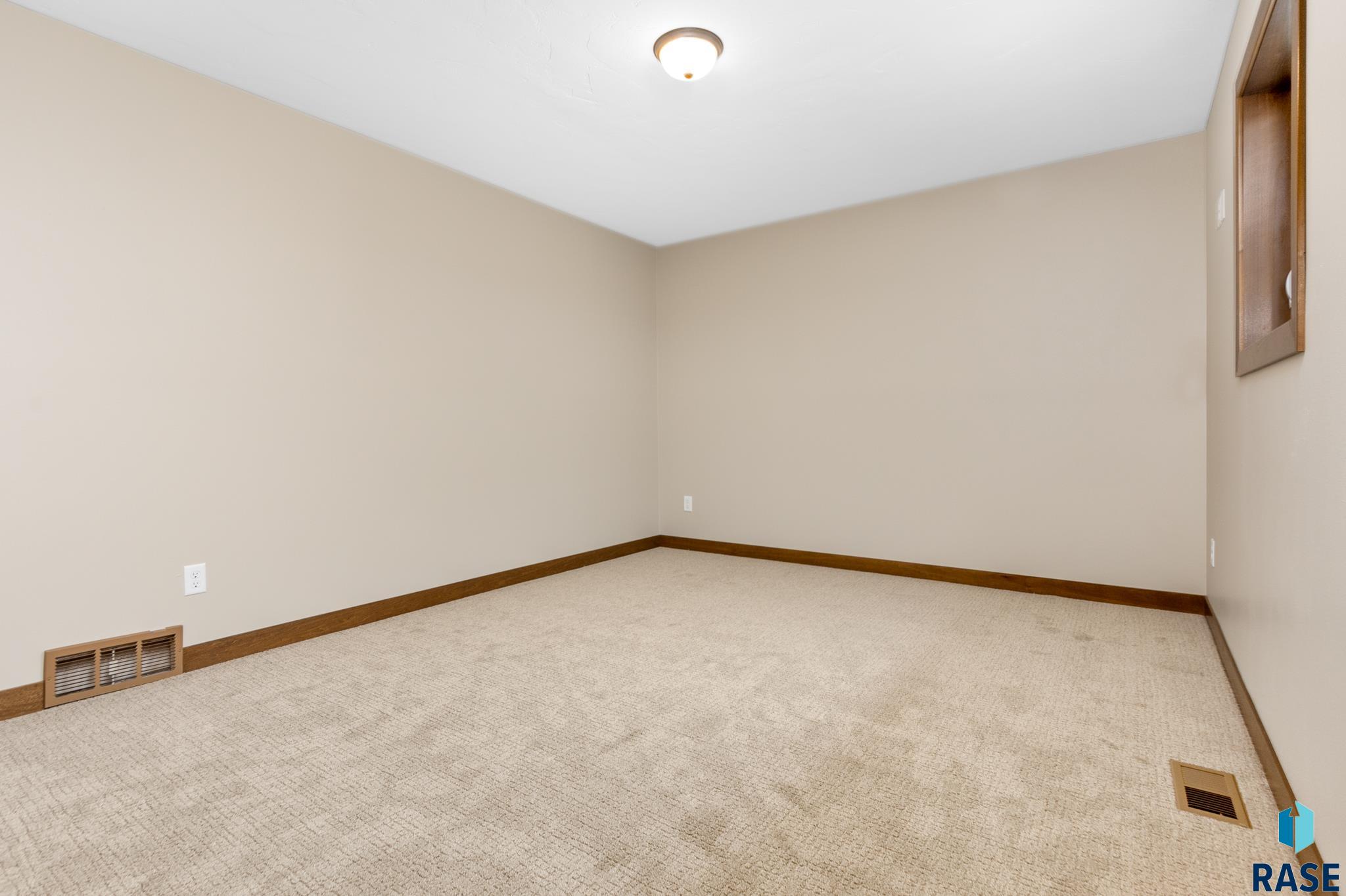 5517 W Liberator Cir