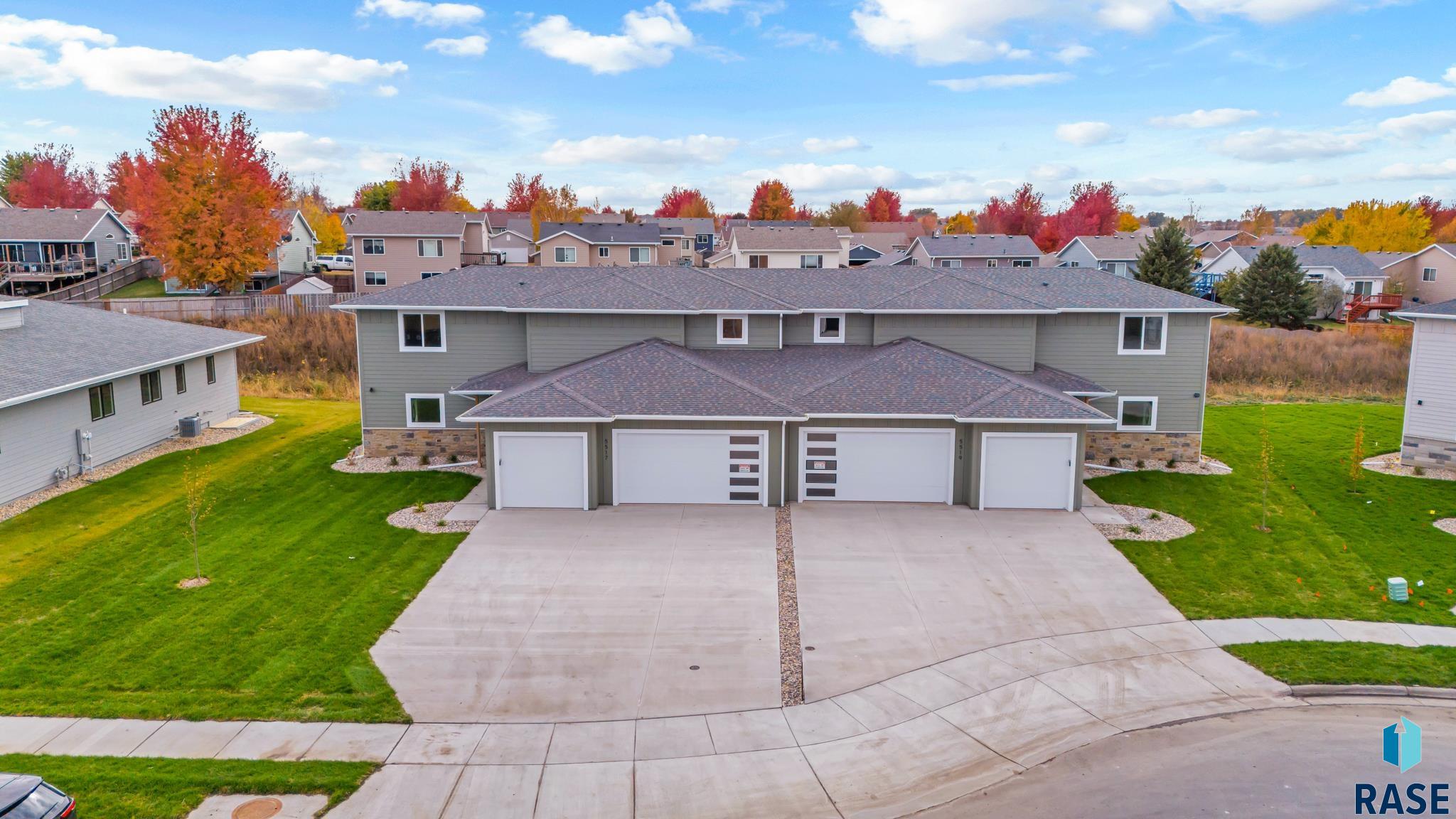 5519 W Liberator Cir
