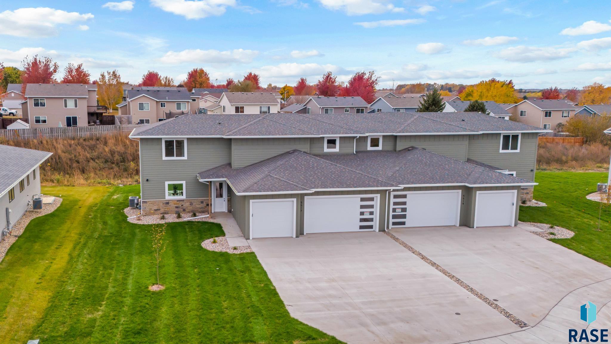 5519 W Liberator Cir