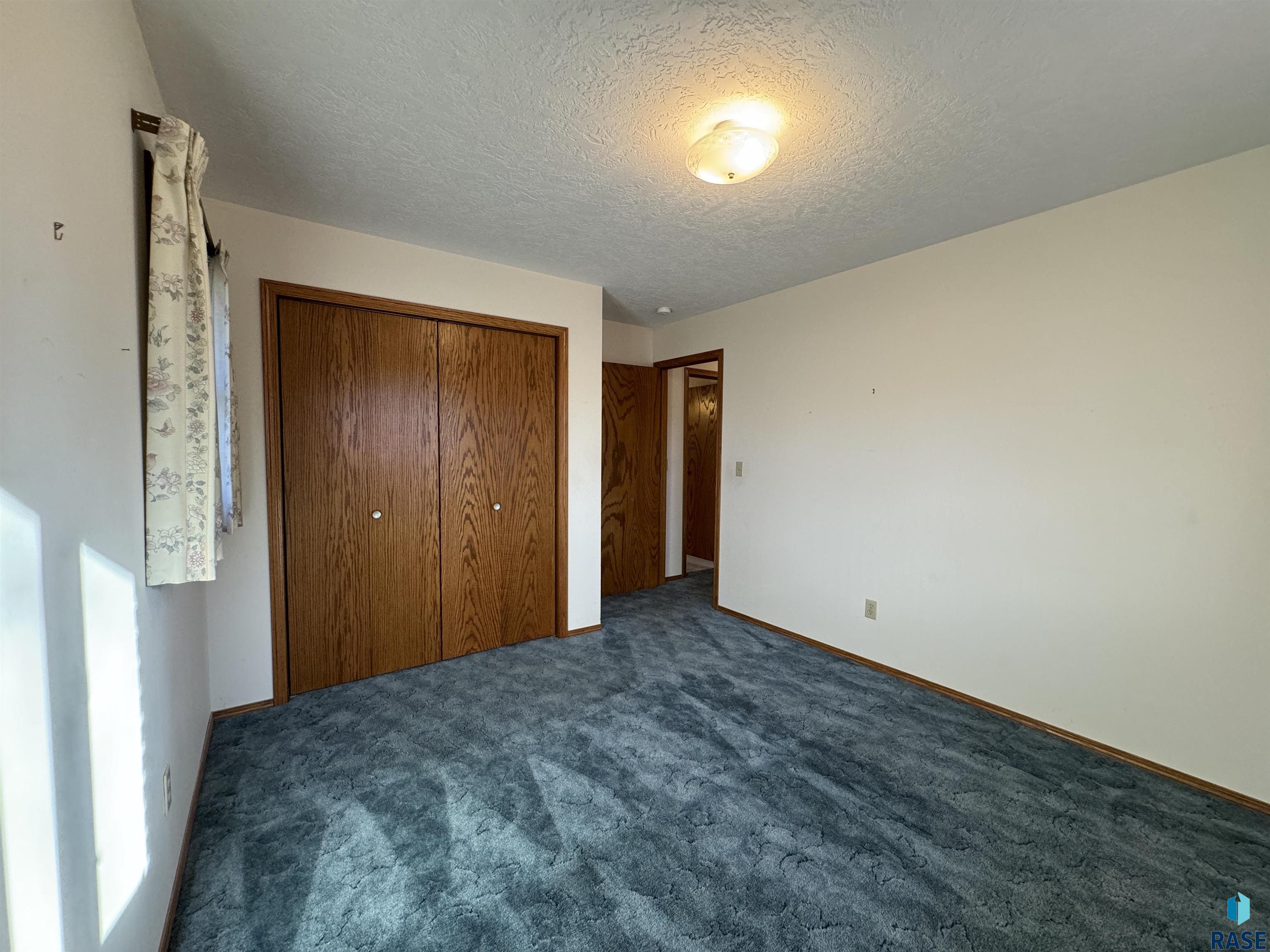 4700 S Deerfield Cir