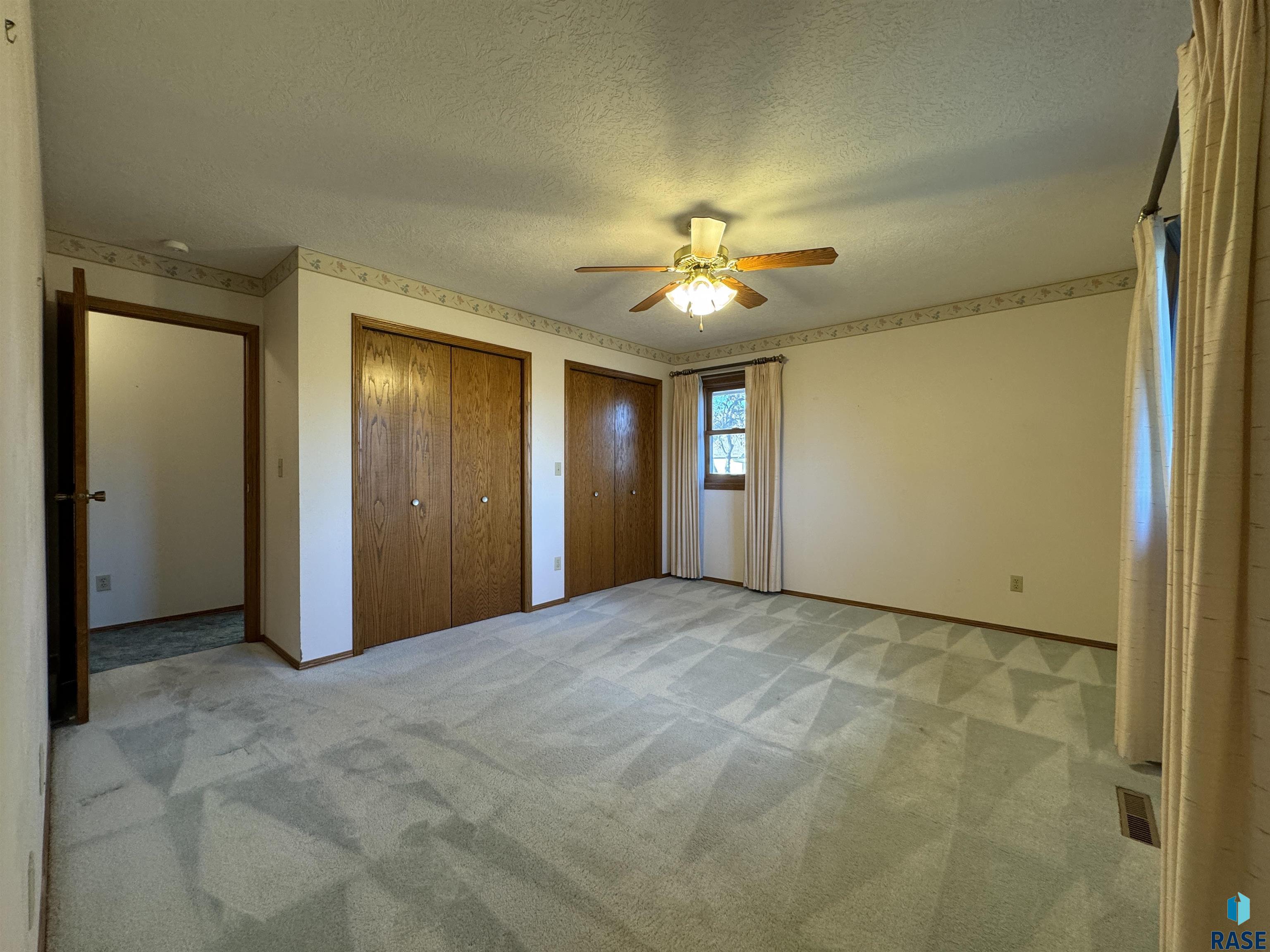 4700 S Deerfield Cir