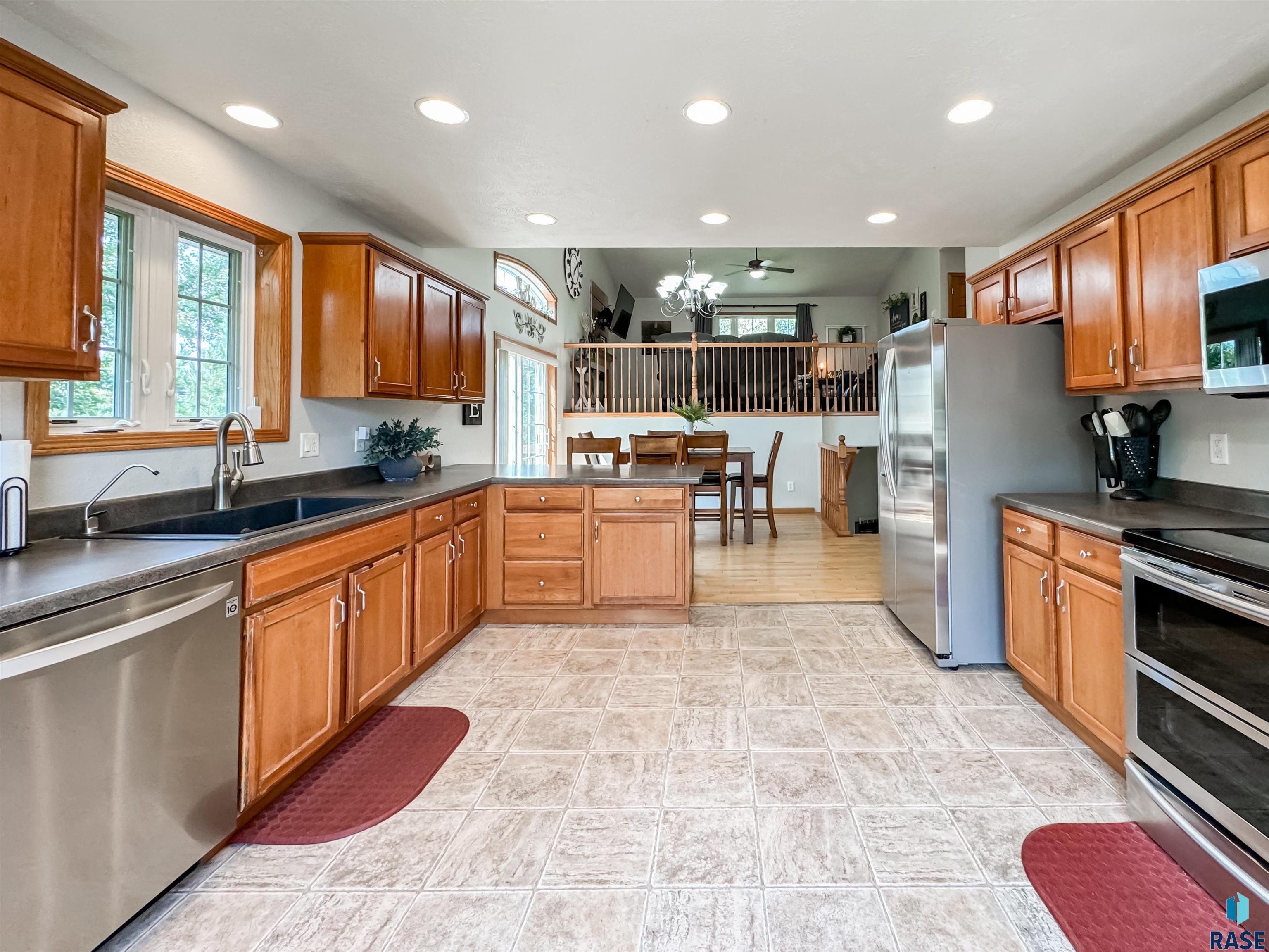 840 Cathy Dr