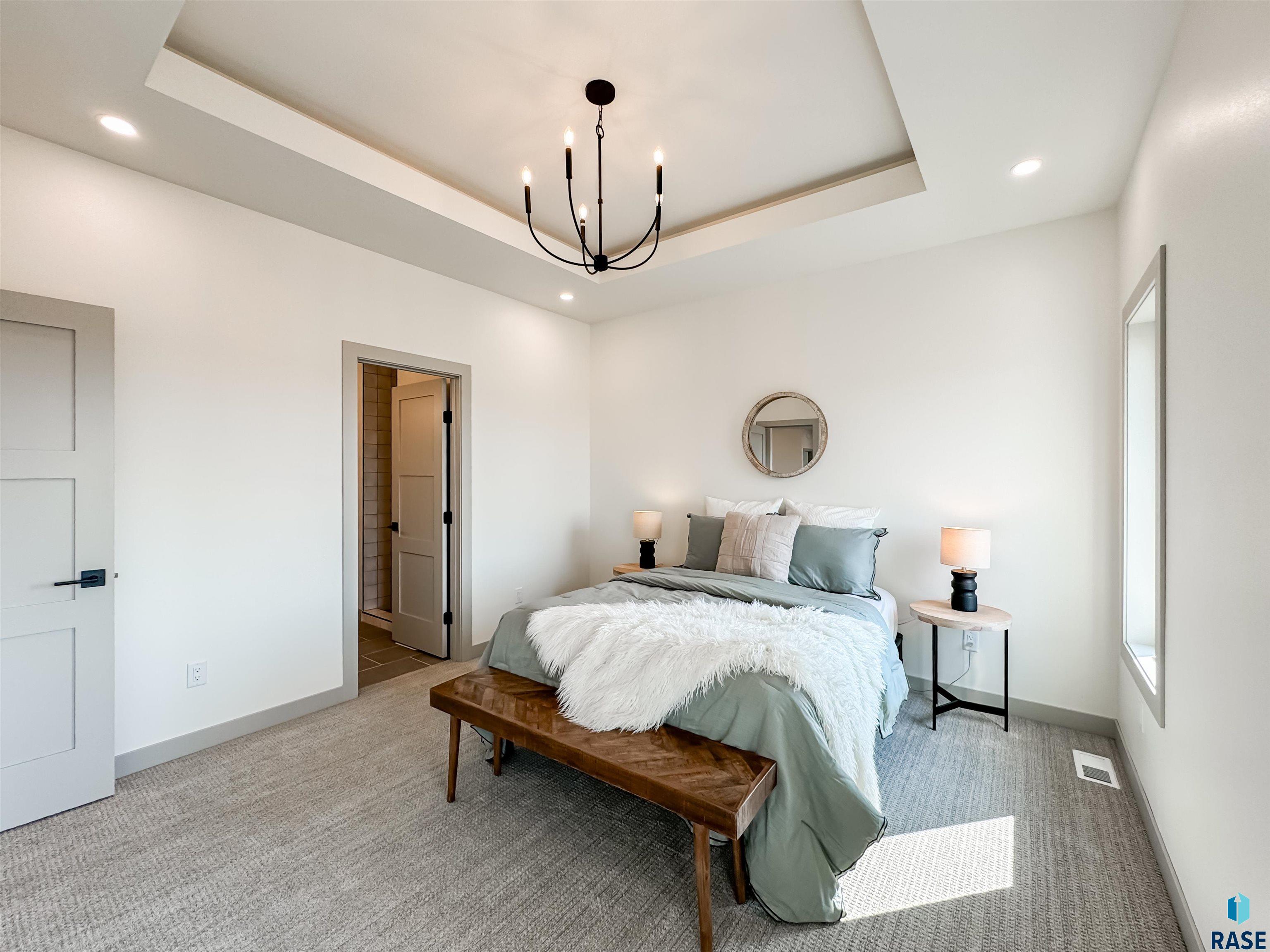 205 W Willow Trl