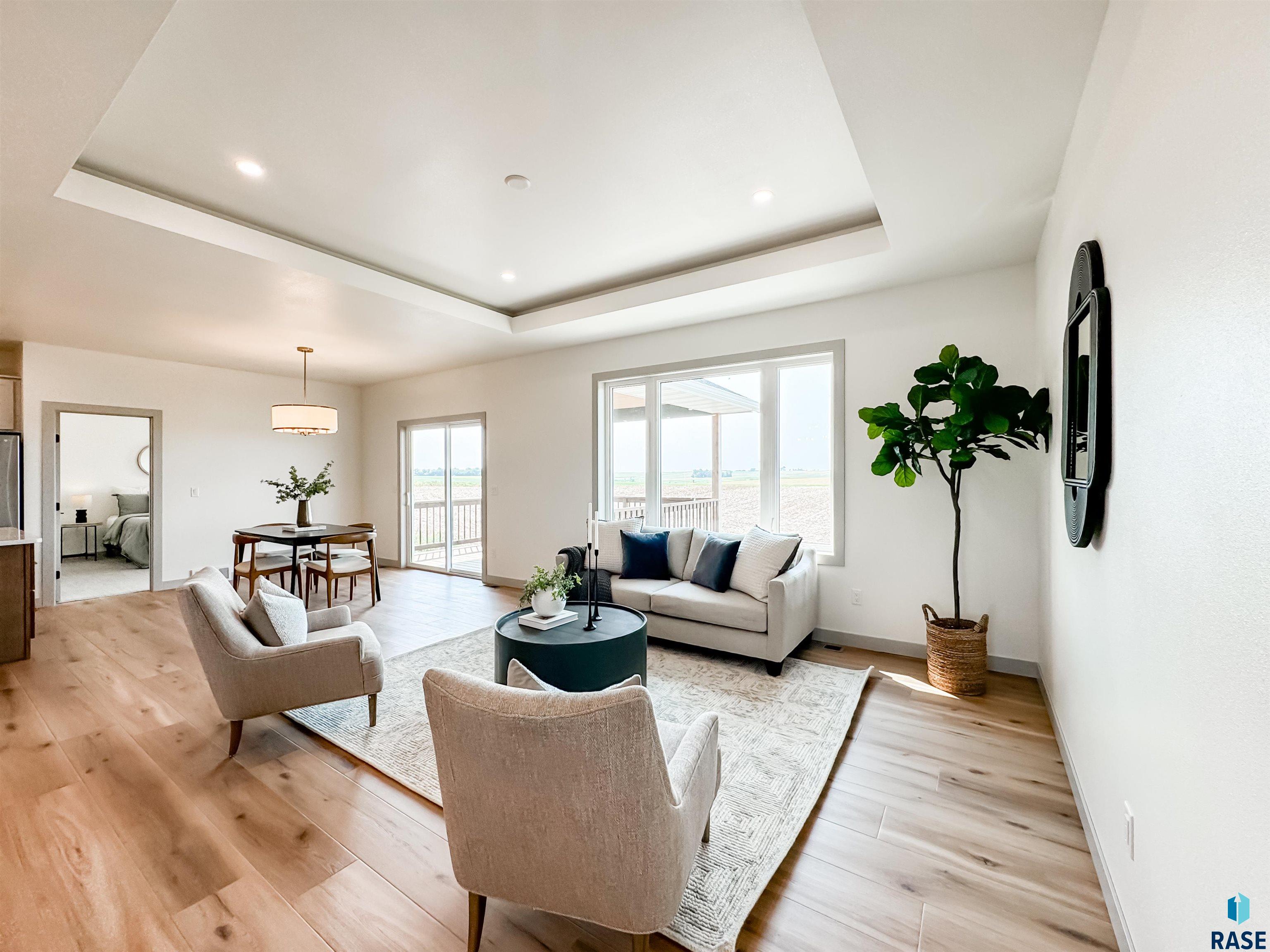 205 W Willow Trl