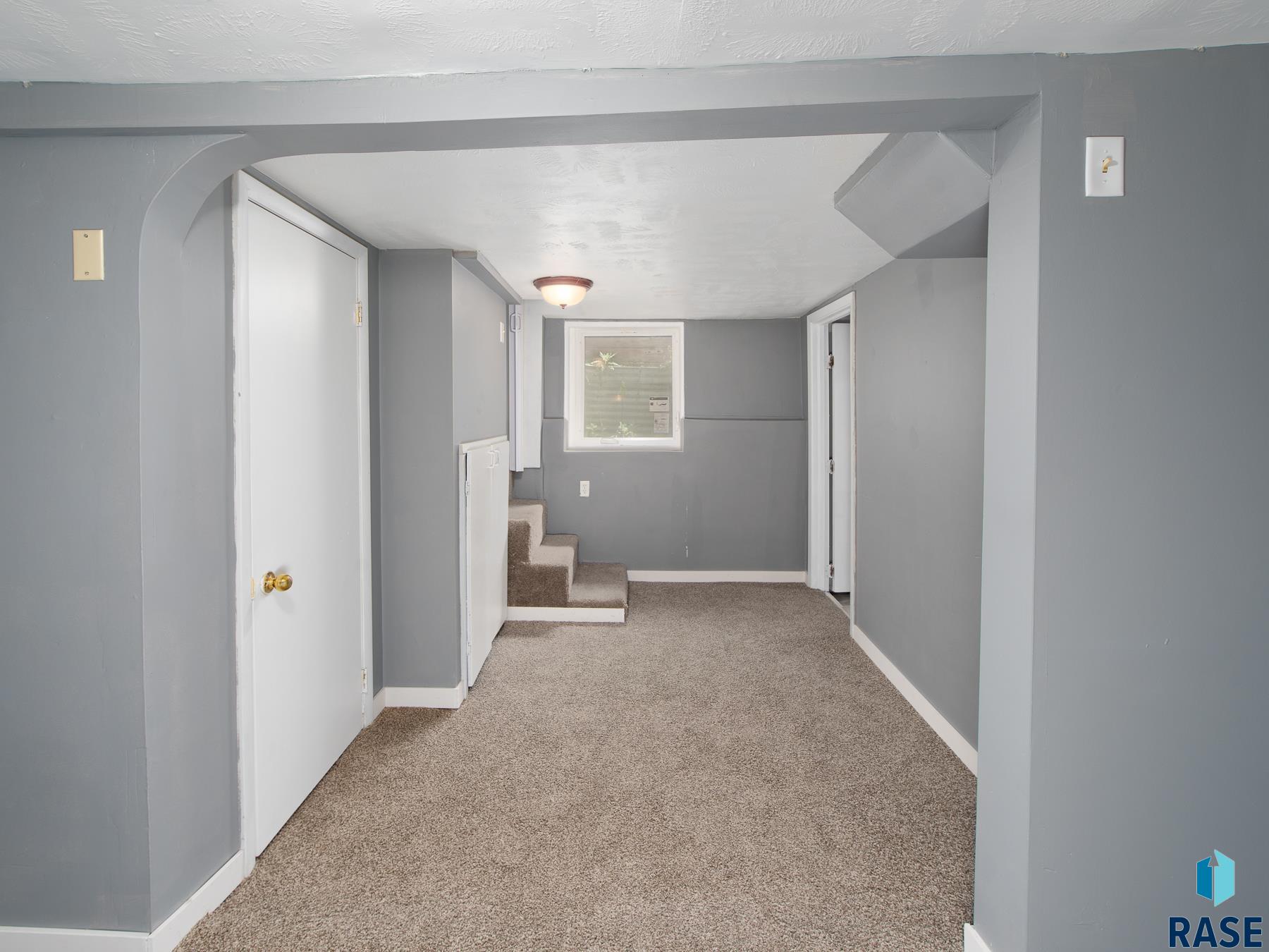 713 S Menlo Ave