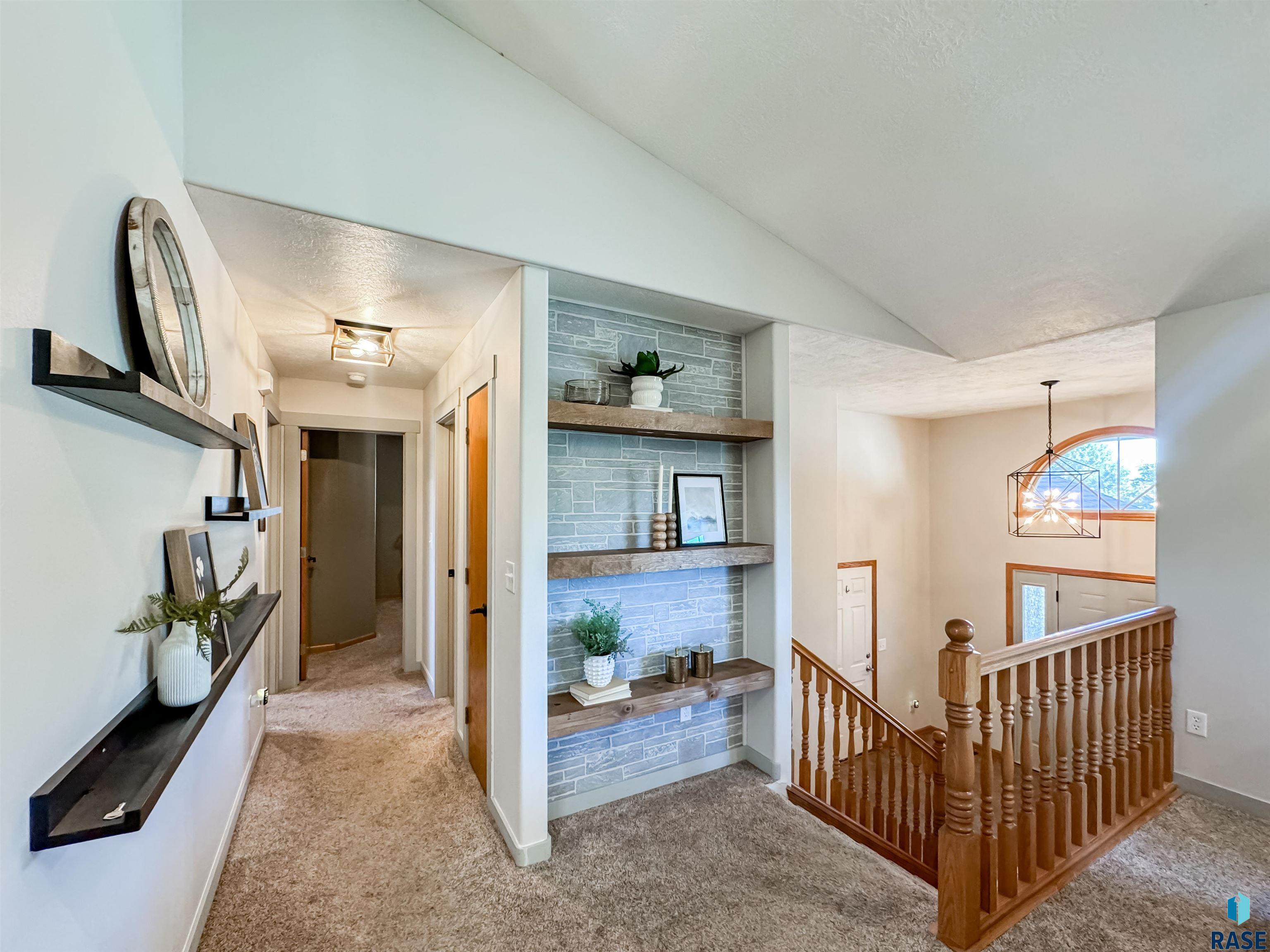 1215 S Dundee Dr