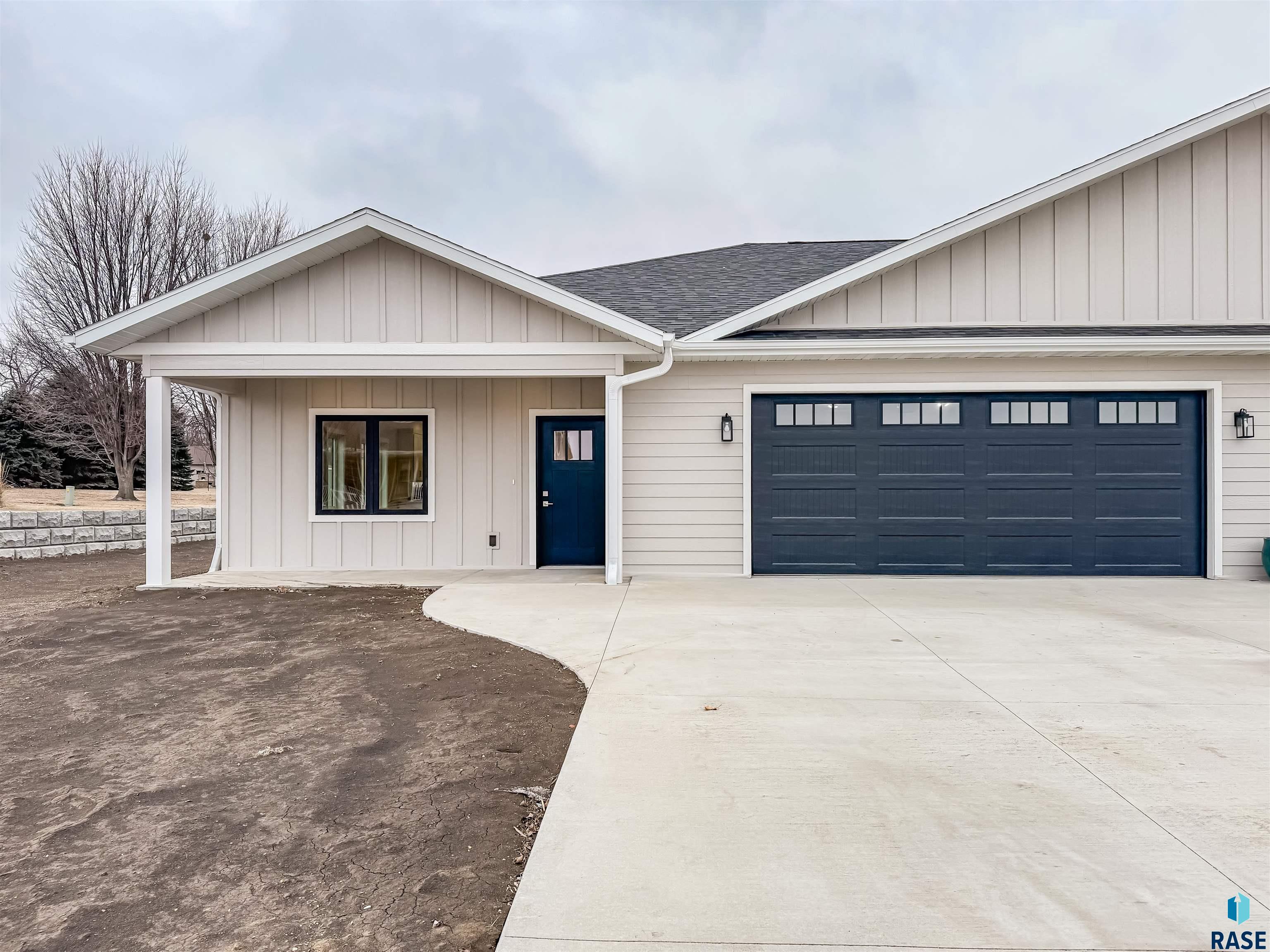 303 Rebecca Ln