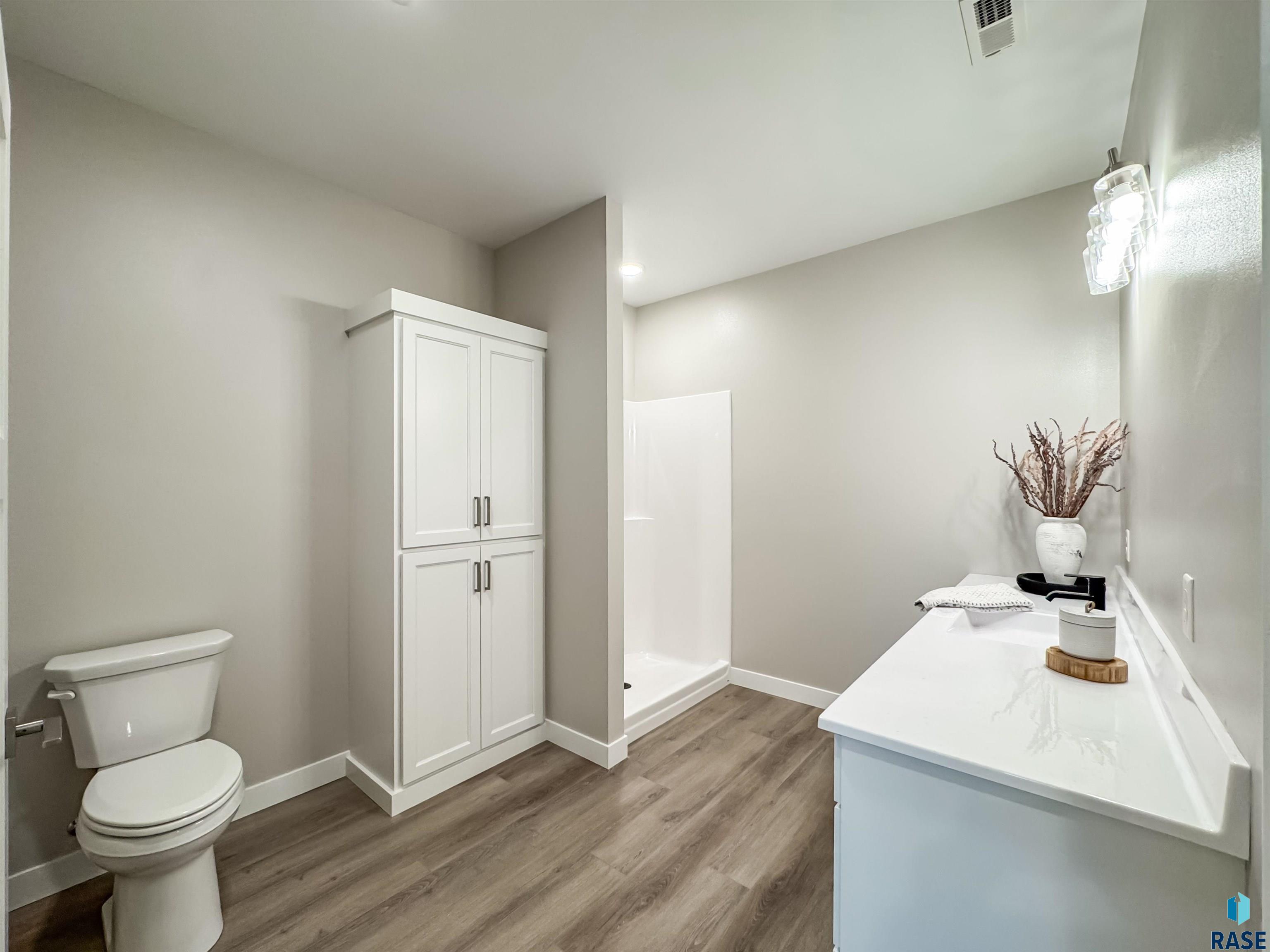303 Rebecca Ln