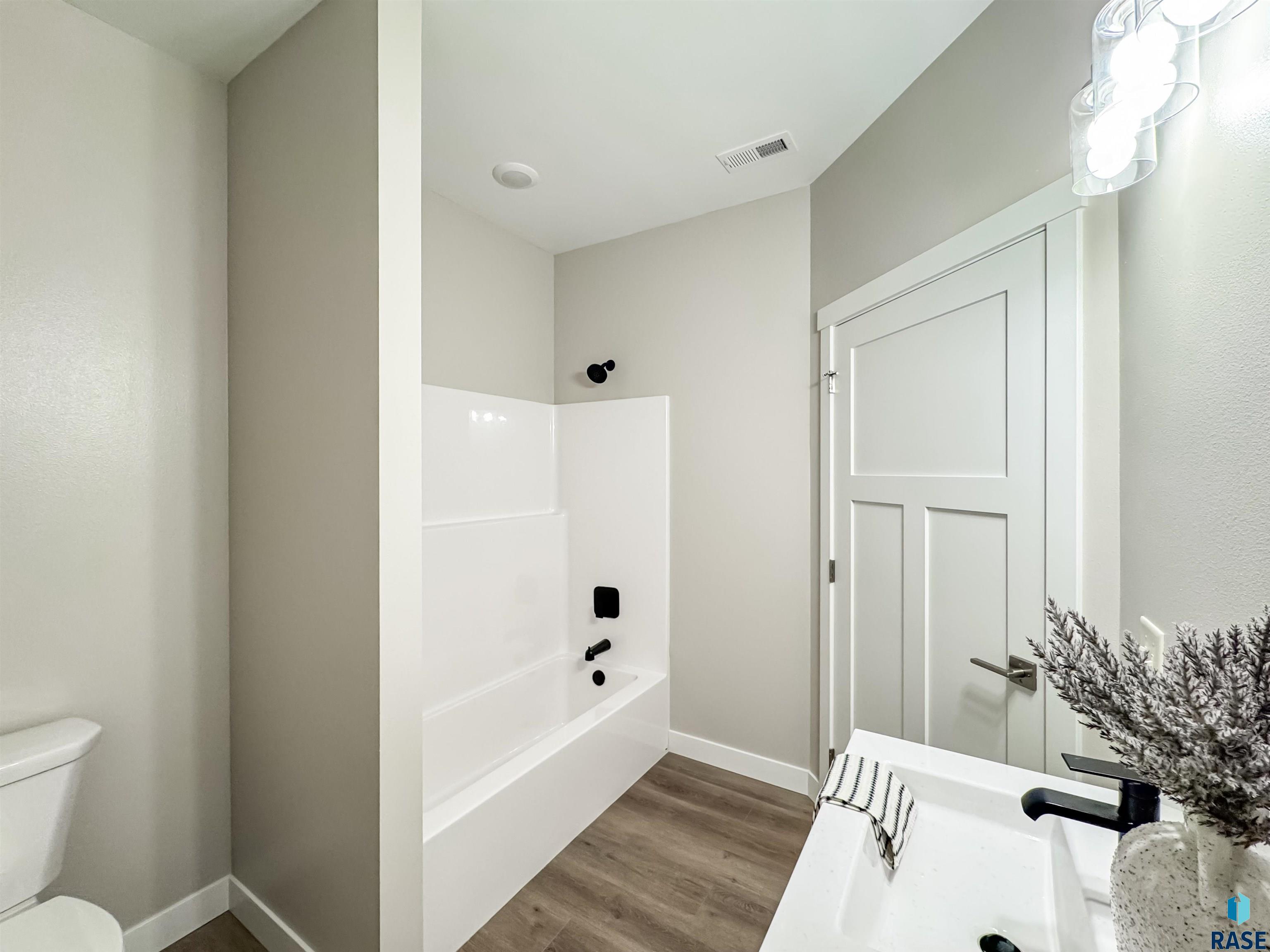 303 Rebecca Ln