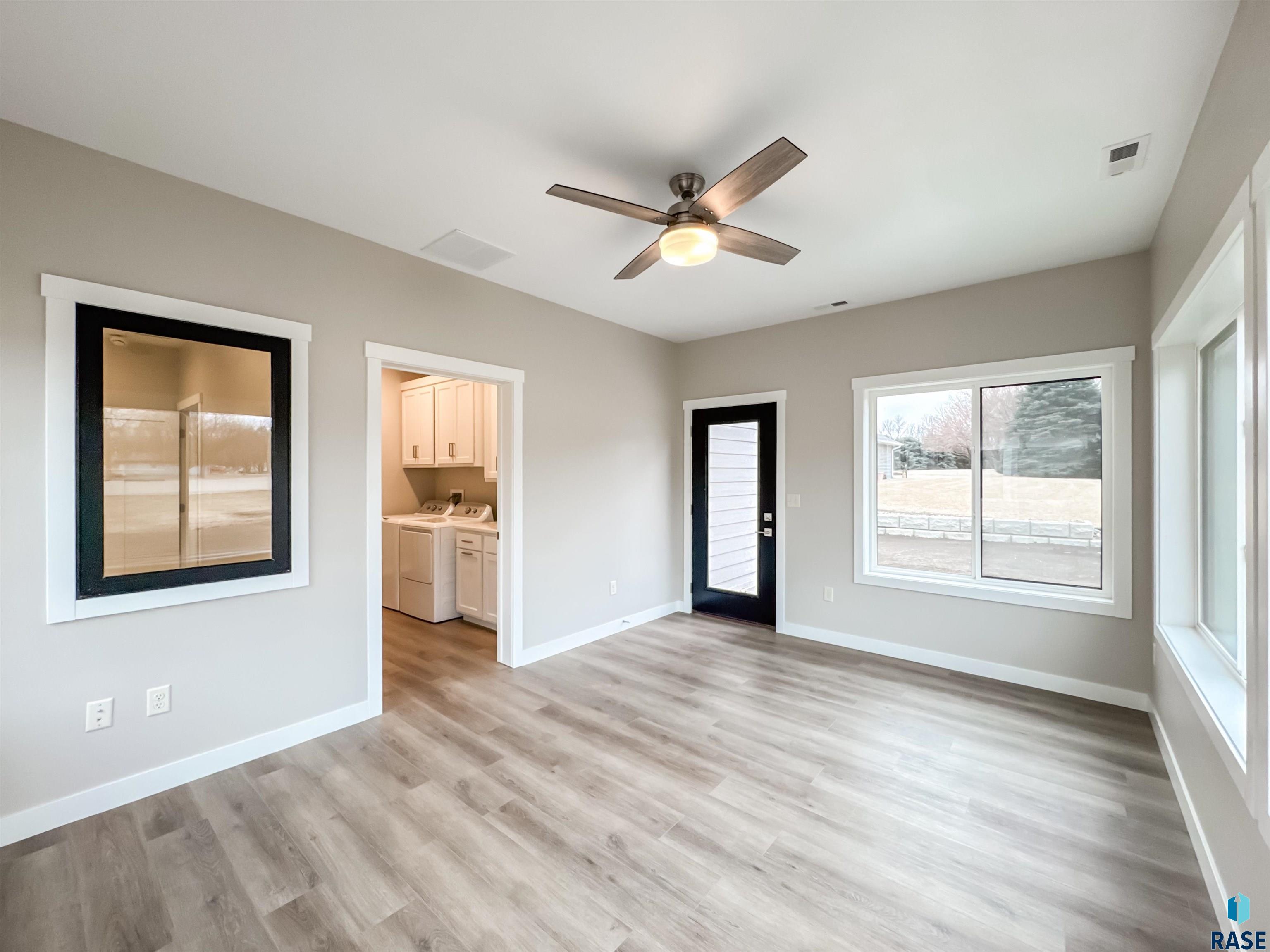 303 Rebecca Ln