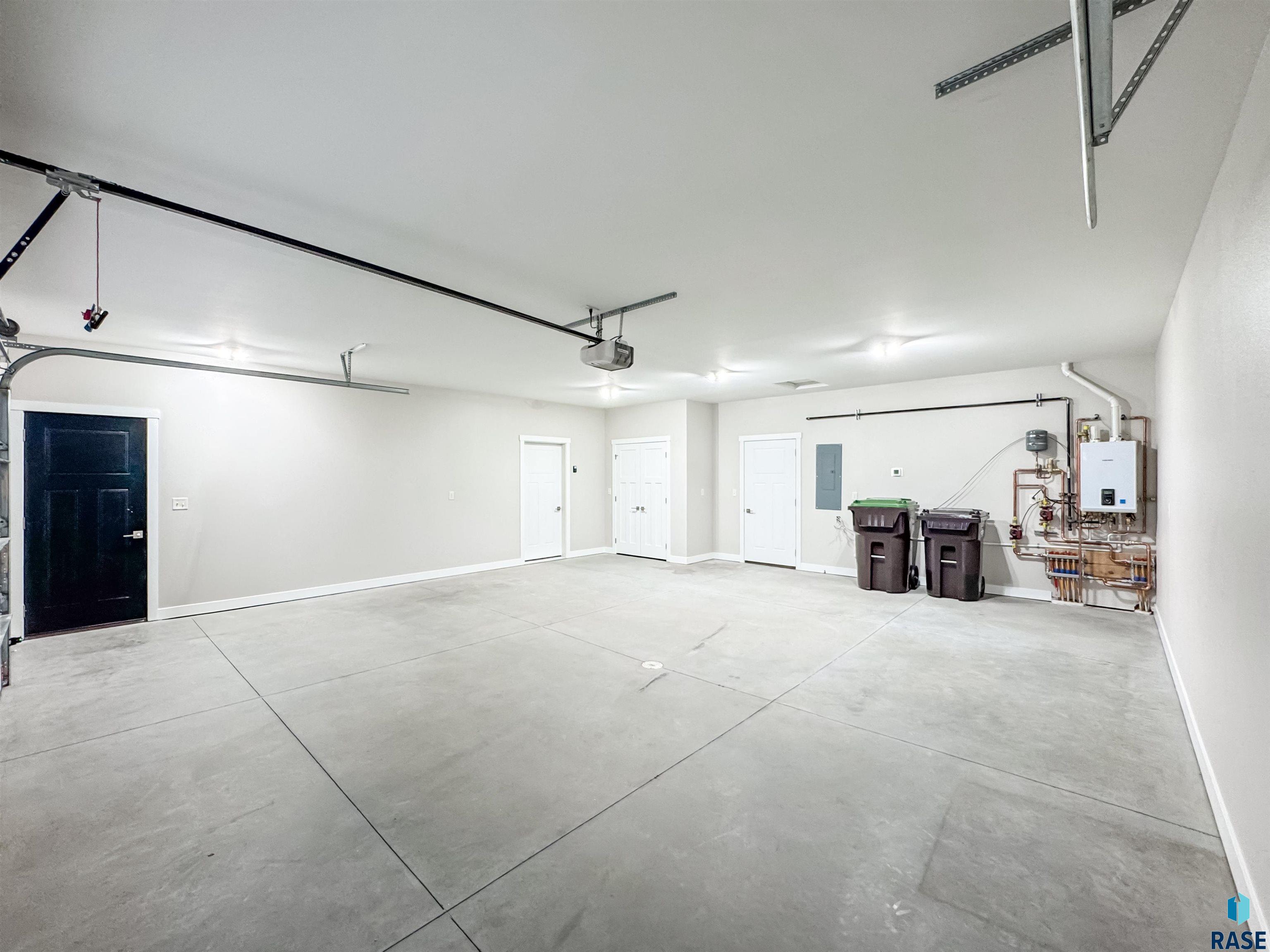 303 Rebecca Ln