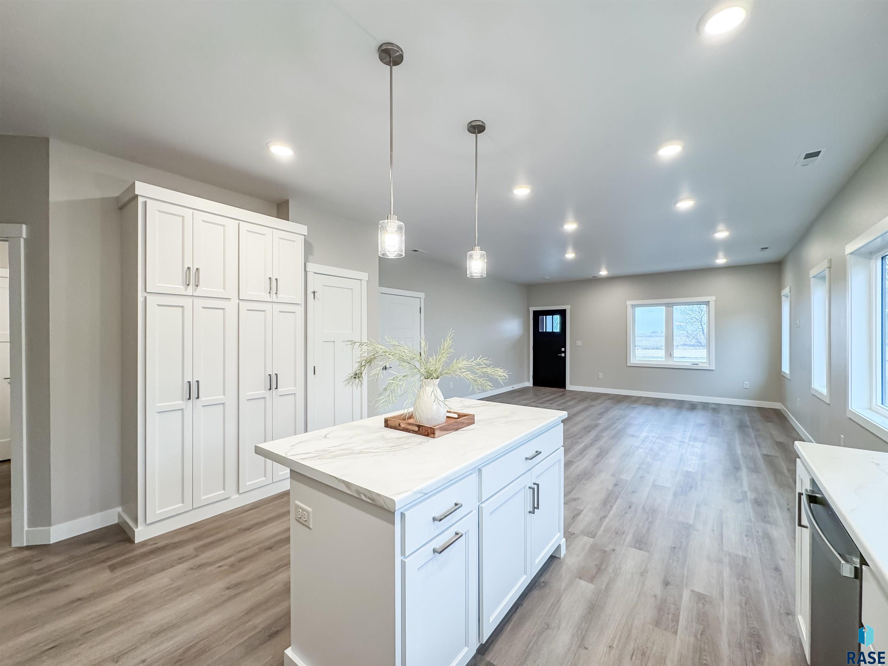 303 Rebecca Ln