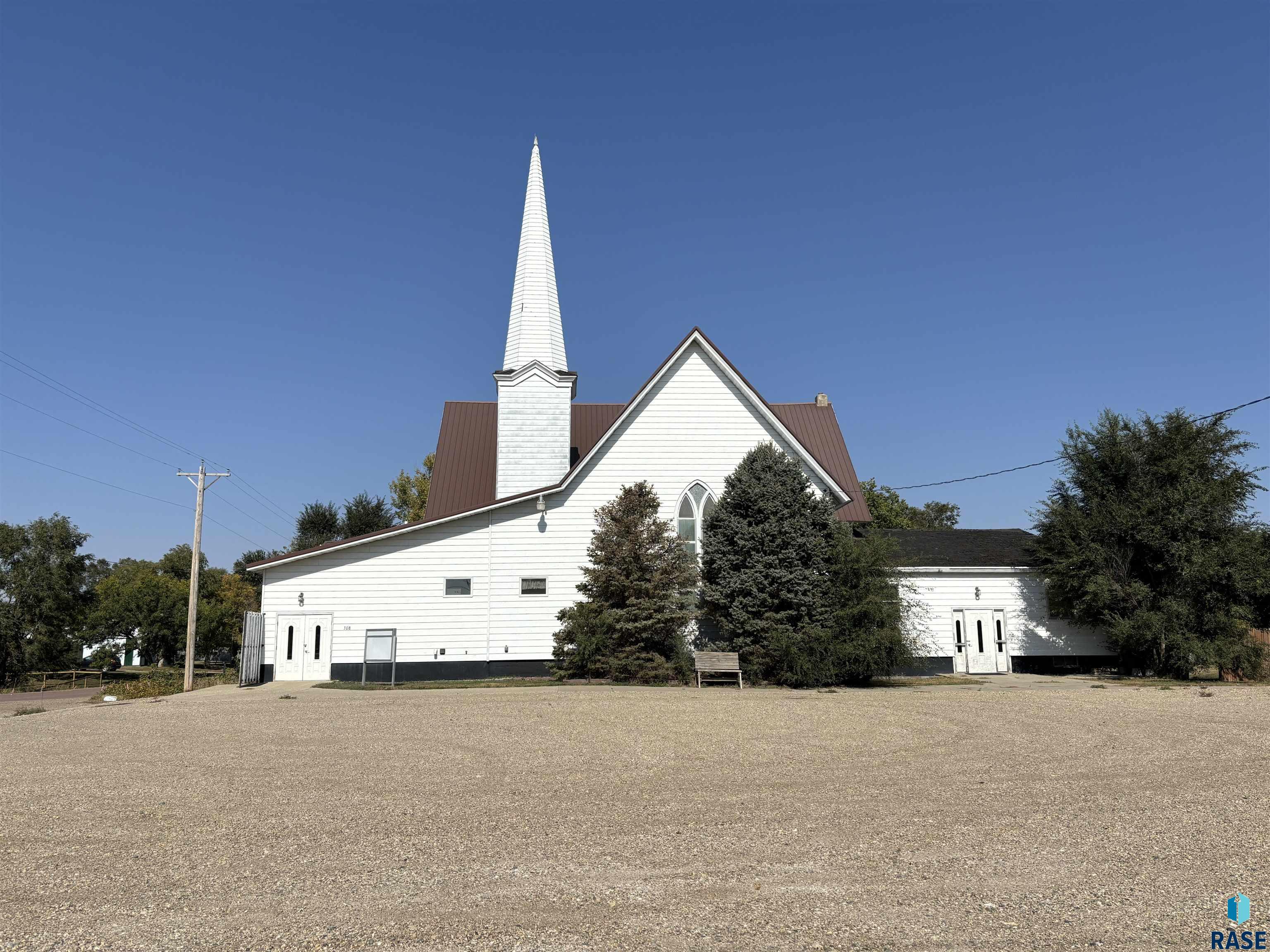 308 N Commercial Ave