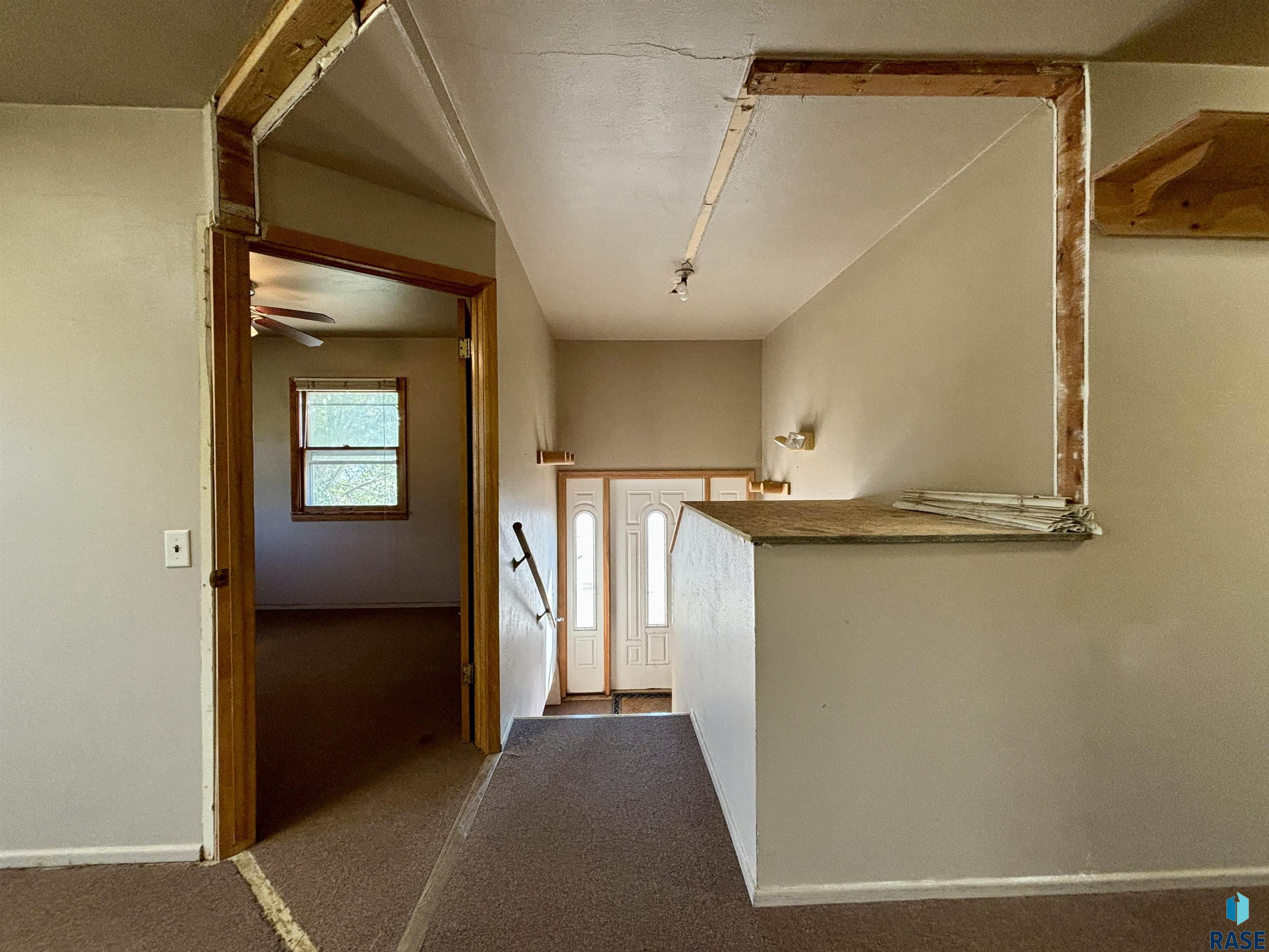 308 N Commercial Ave