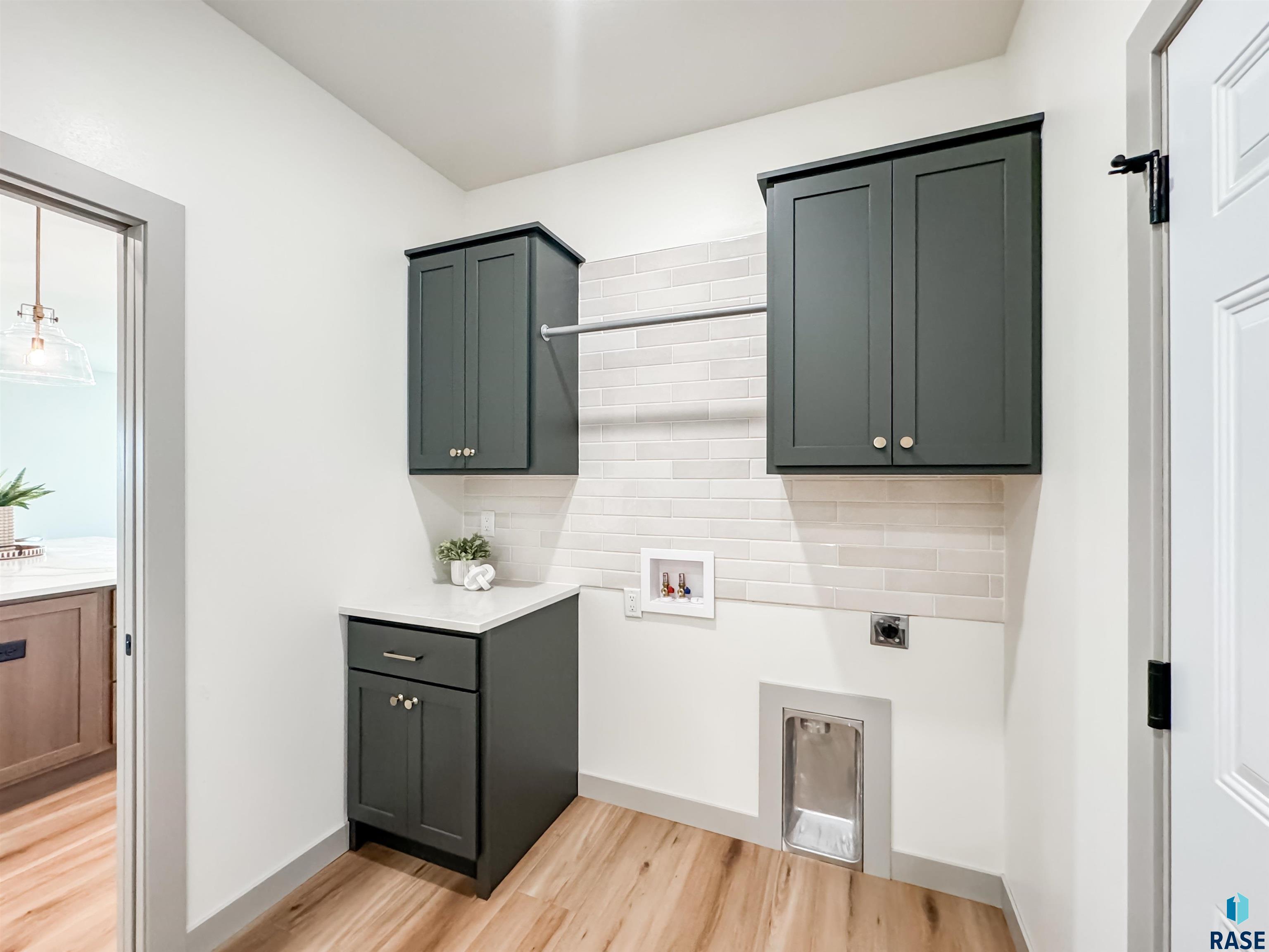 205 W Willow Trl
