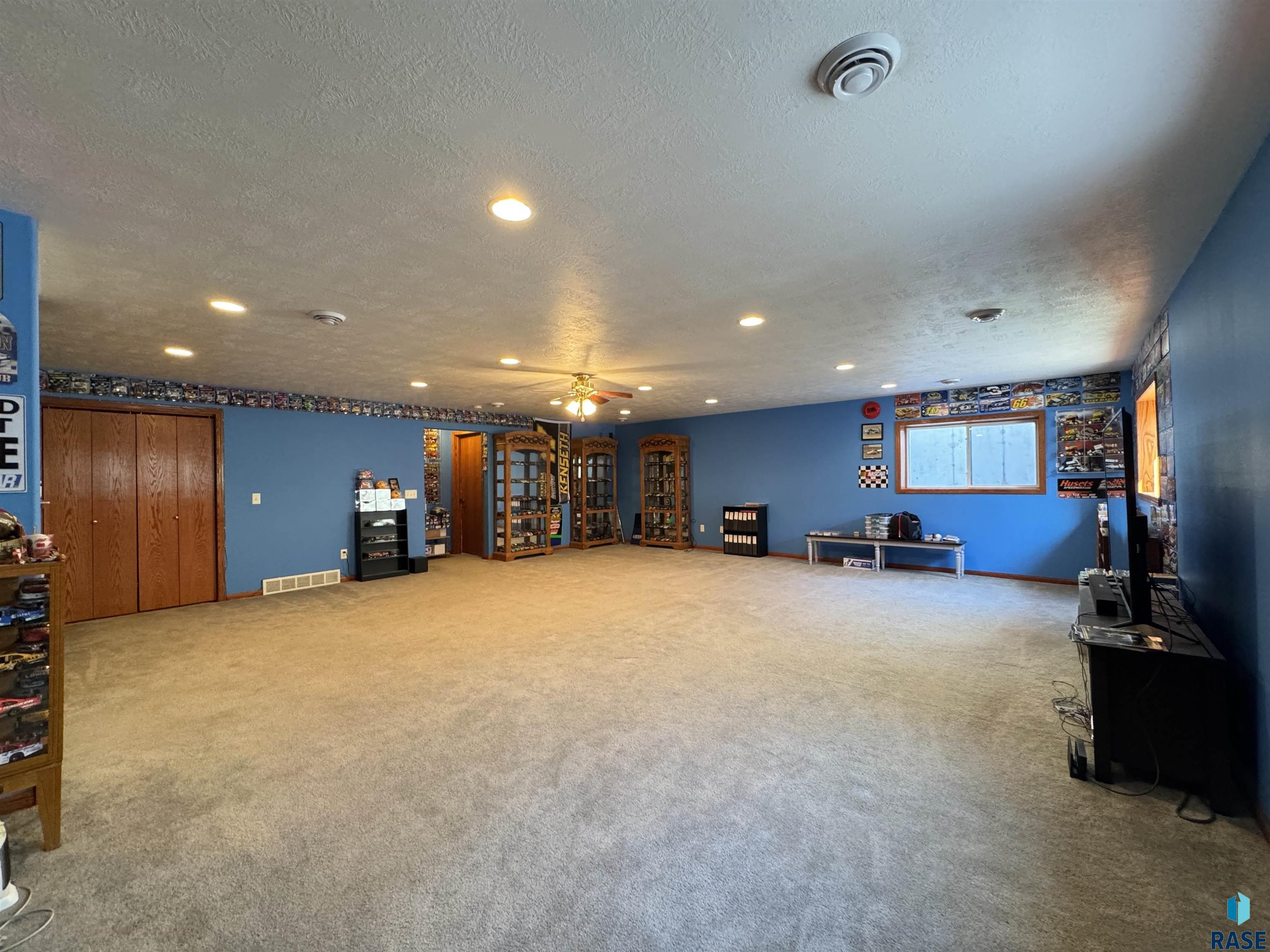 1120 N Mary Ave