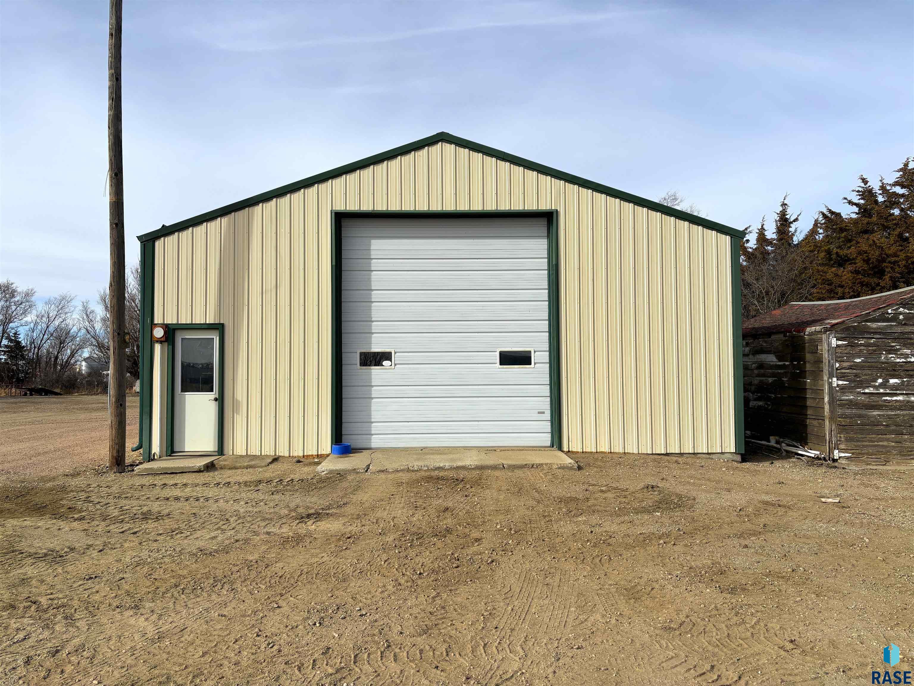 1603 N Broadway Ave Avenue