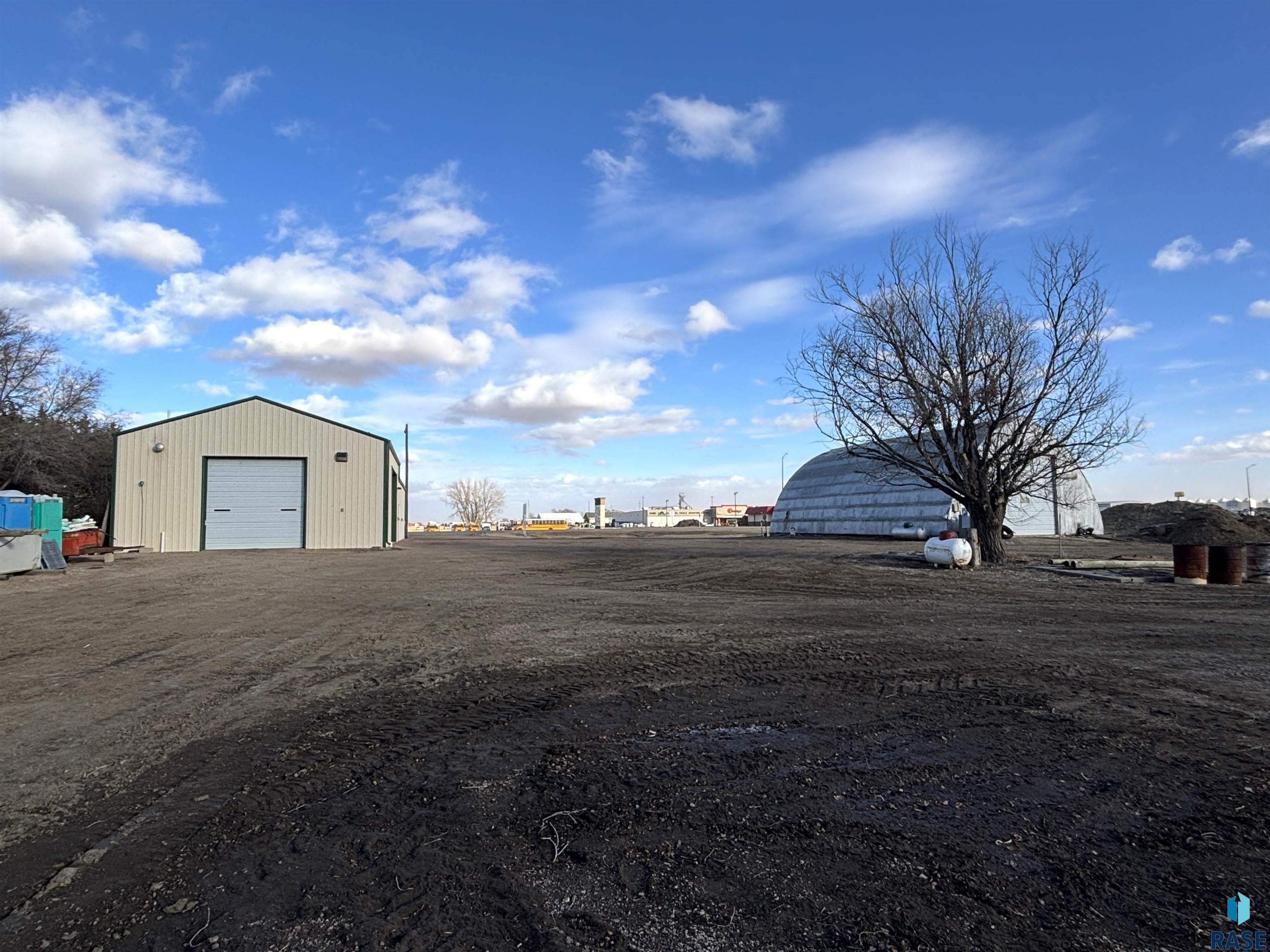 1603 N Broadway Ave Avenue