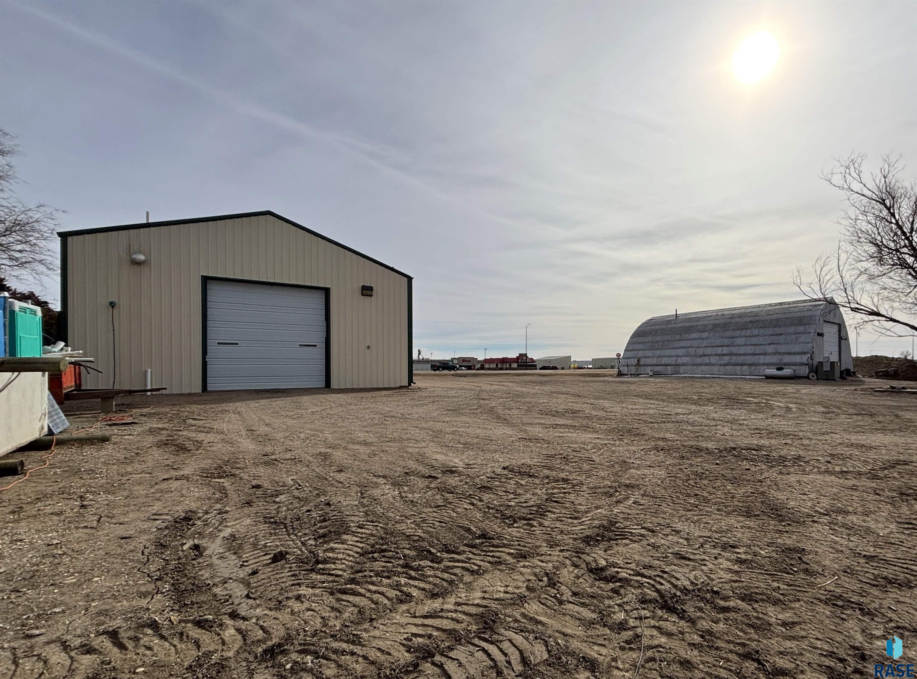 1603 N Broadway Ave Avenue