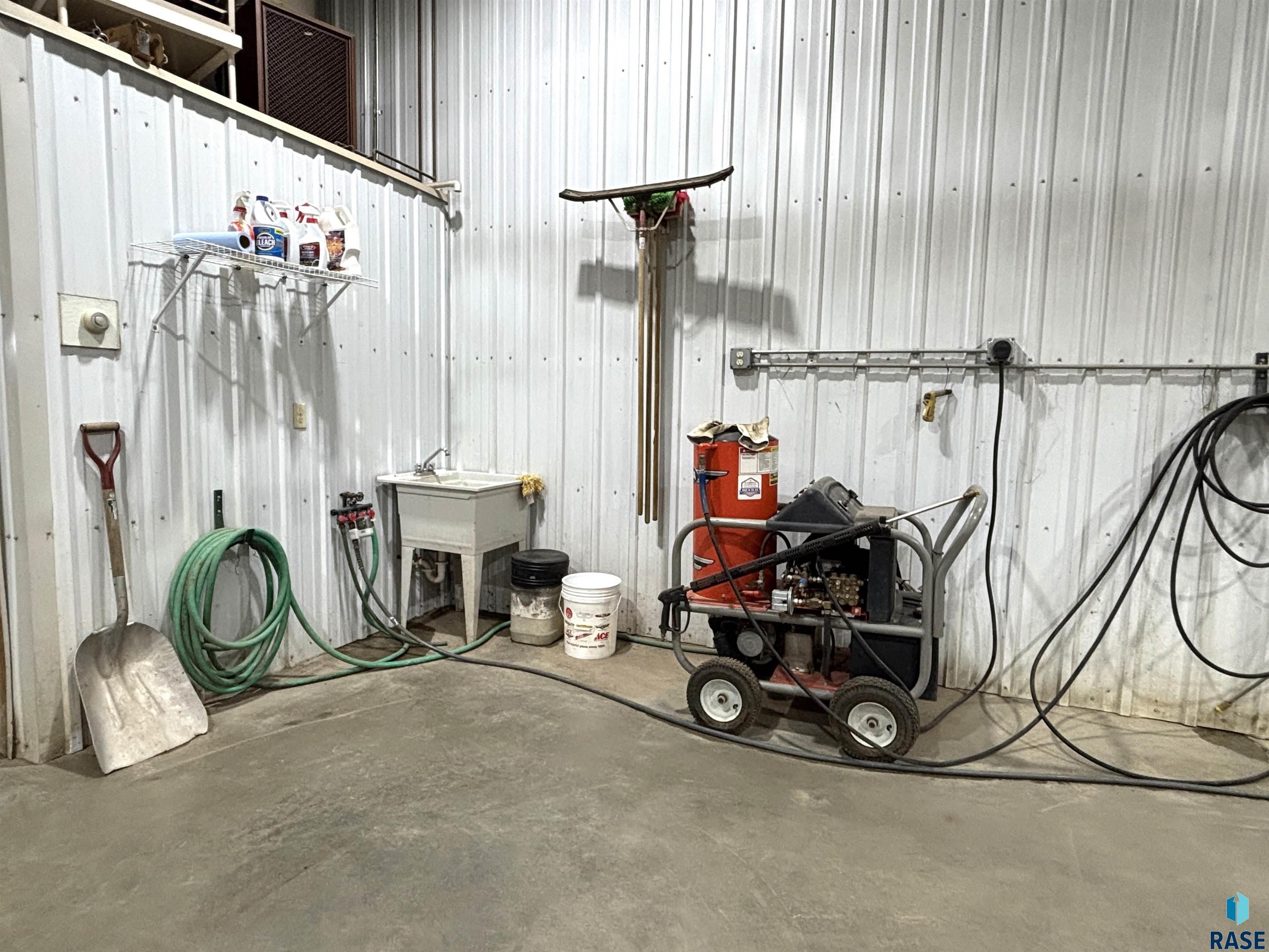 1603 N Broadway Ave Avenue