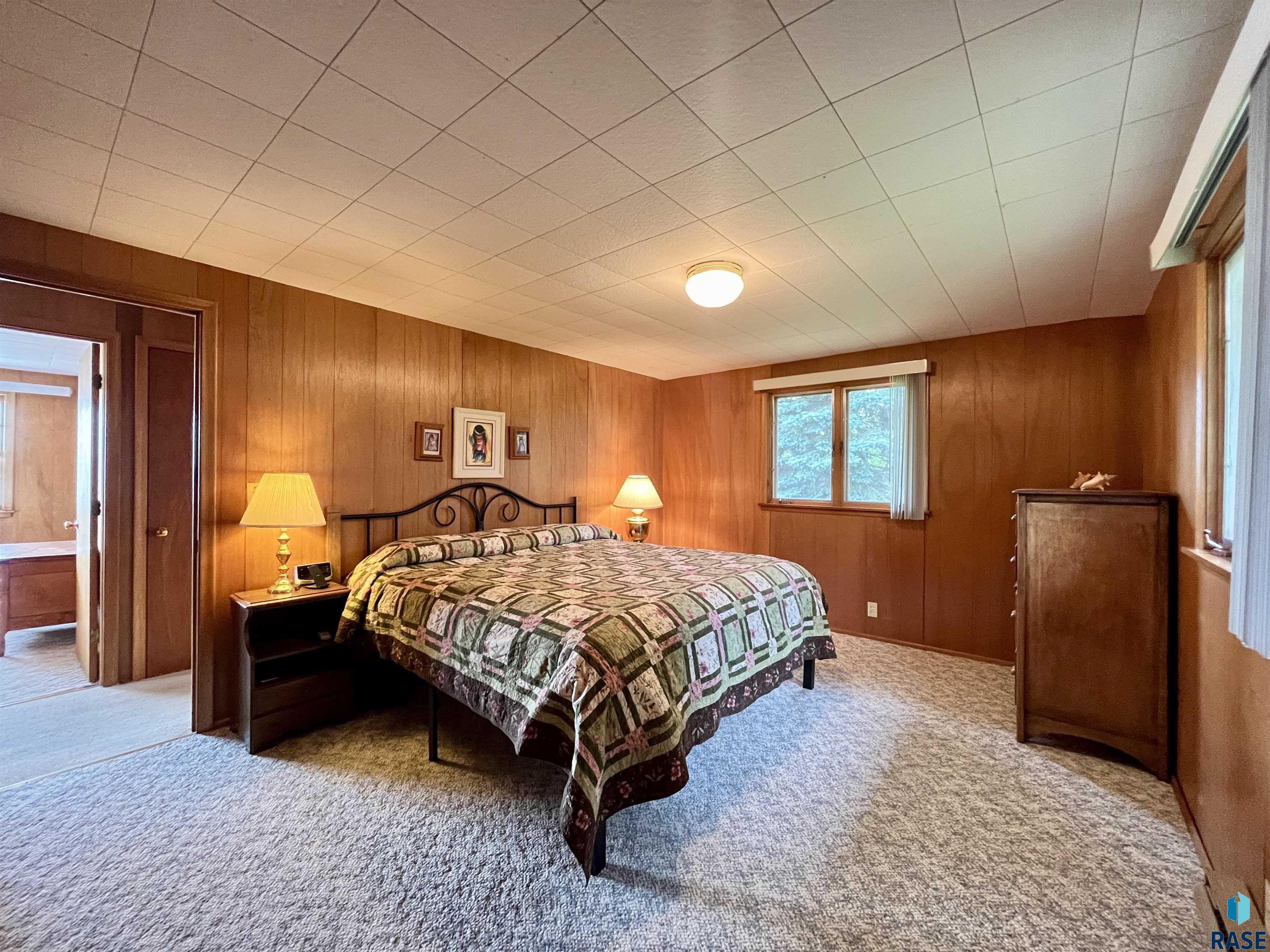 1043 Y Camp Rd