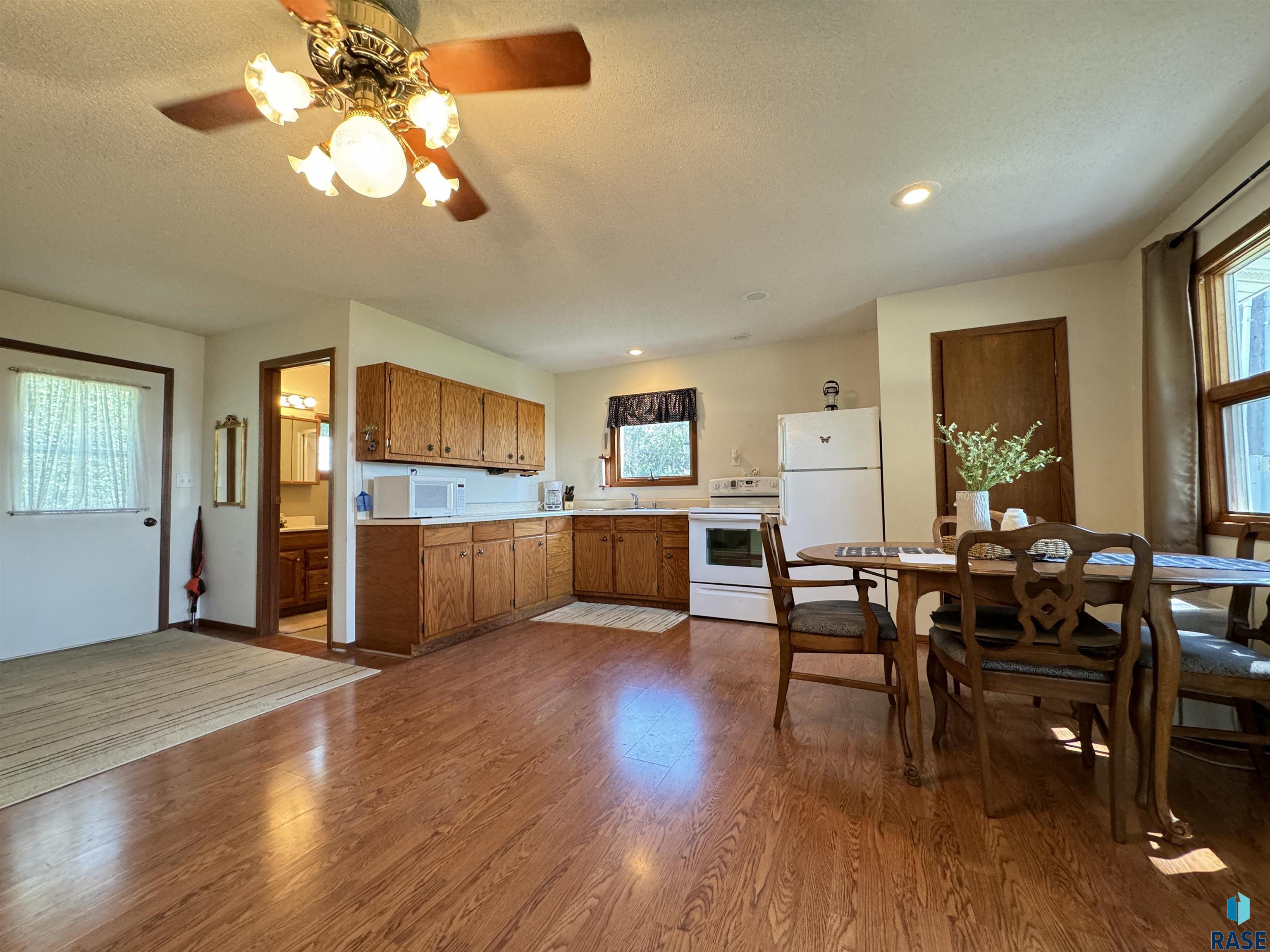 1043 Y Camp Rd