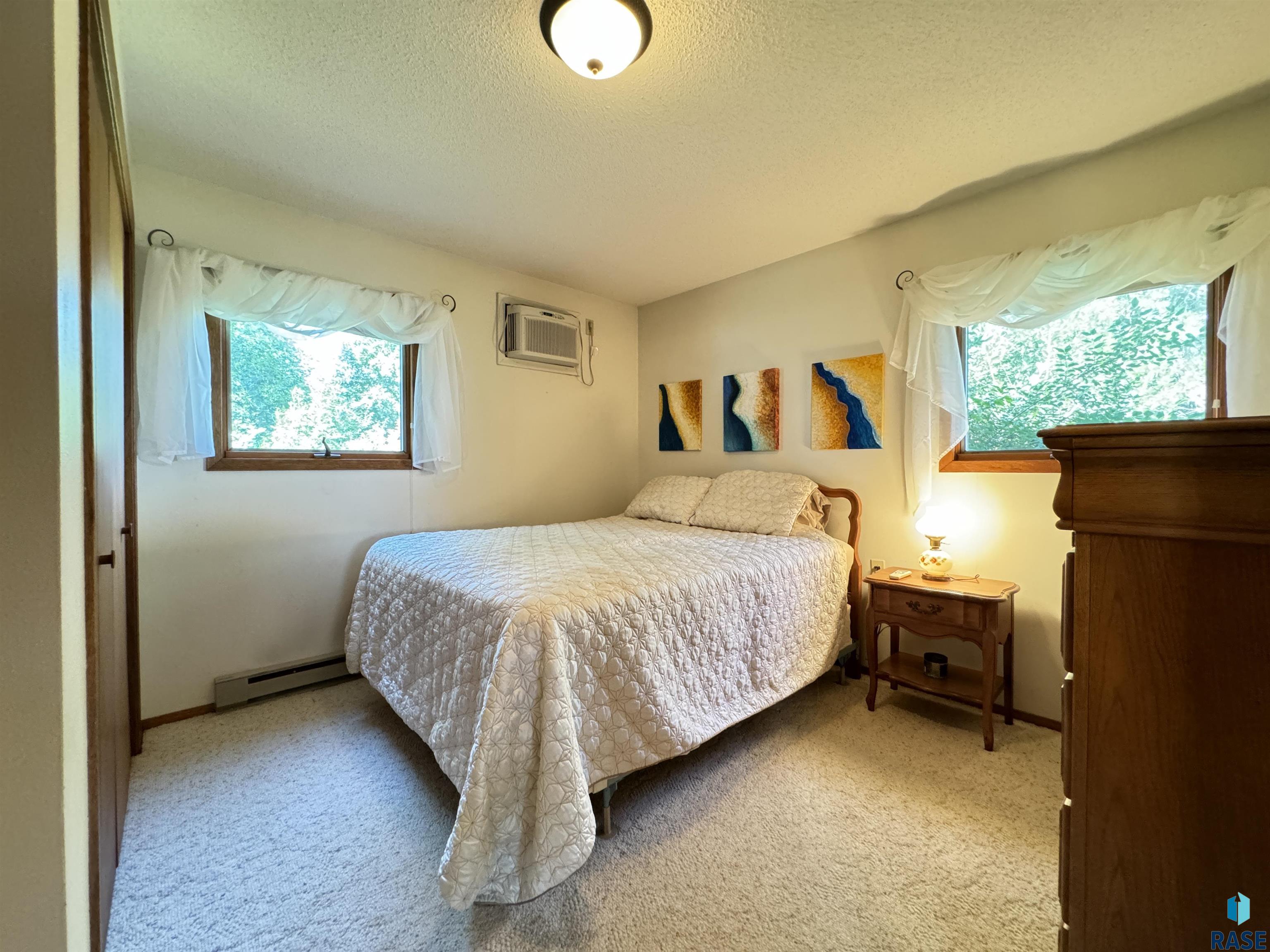 1043 Y Camp Rd