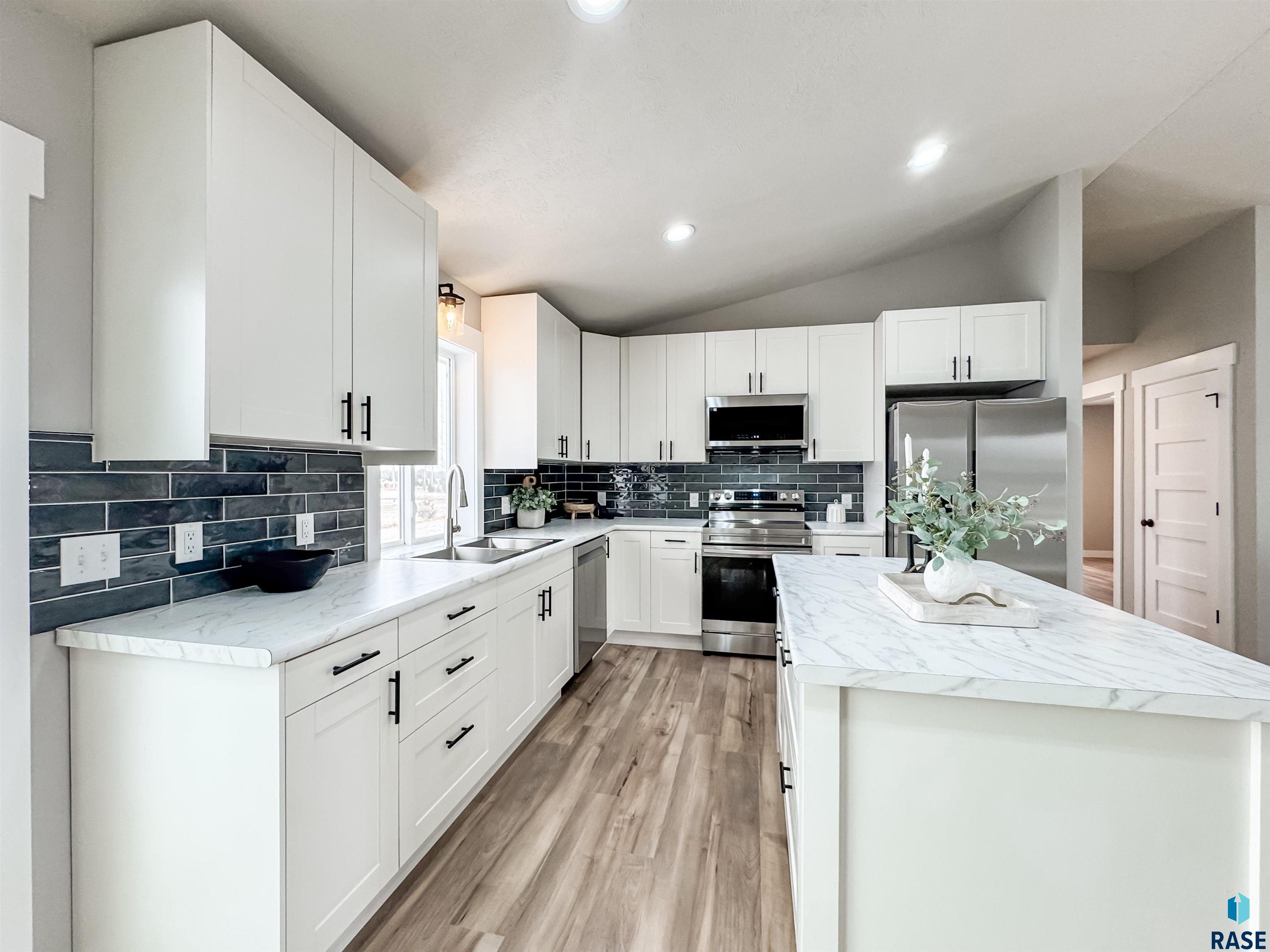 504 Opal Ln