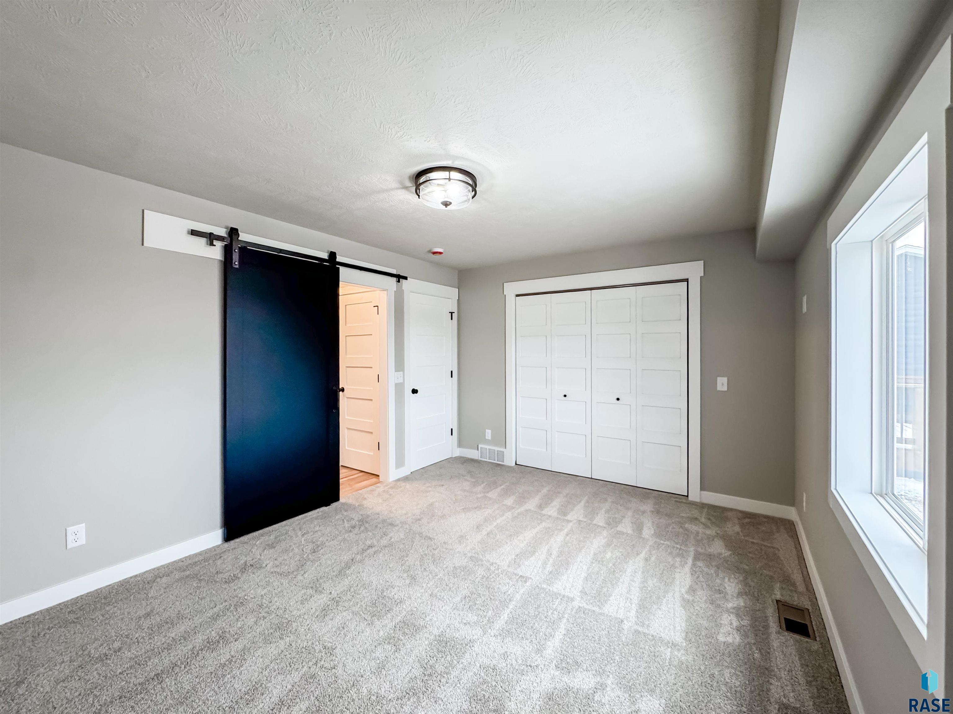 504 Opal Ln