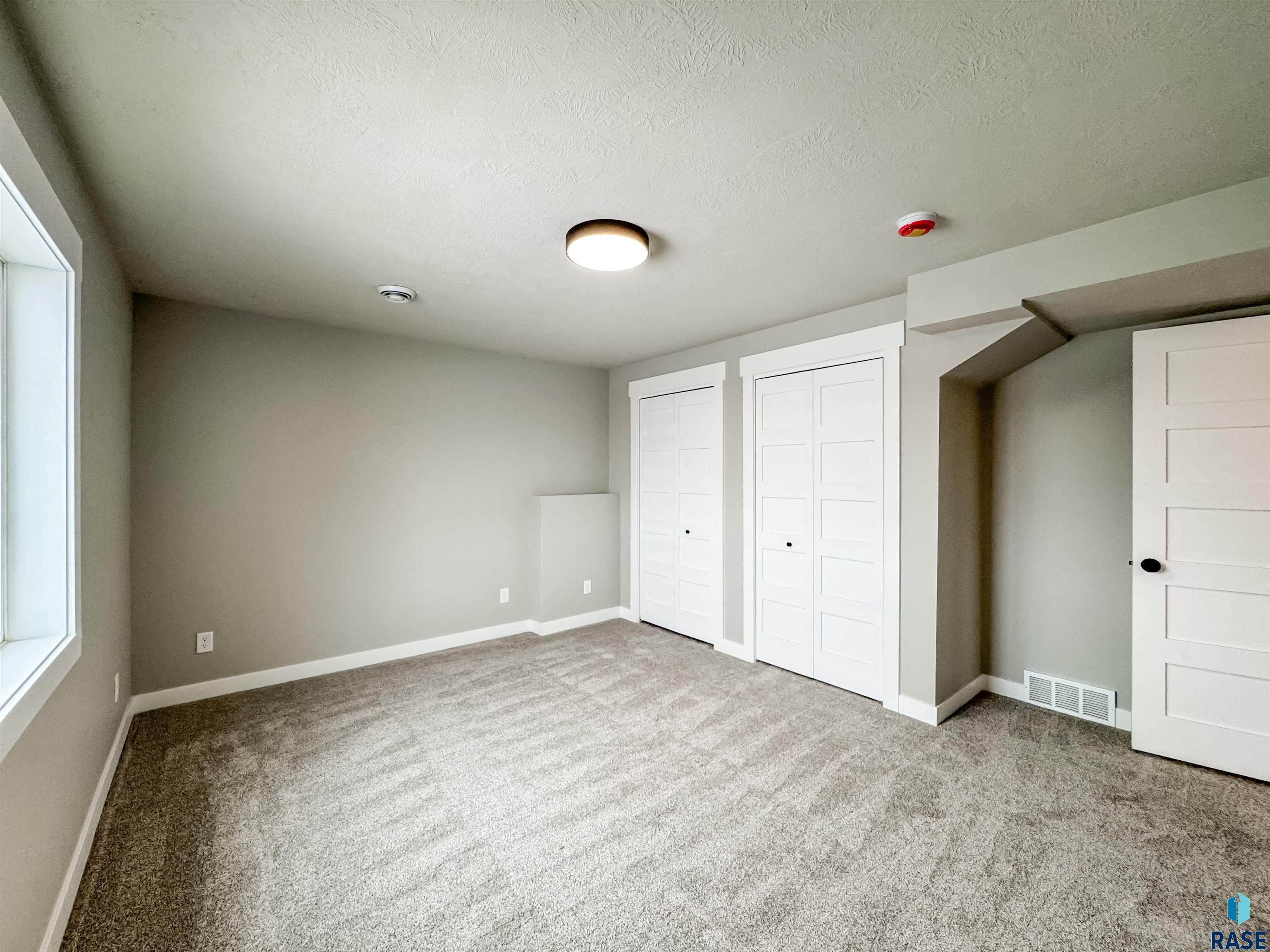 504 Opal Ln