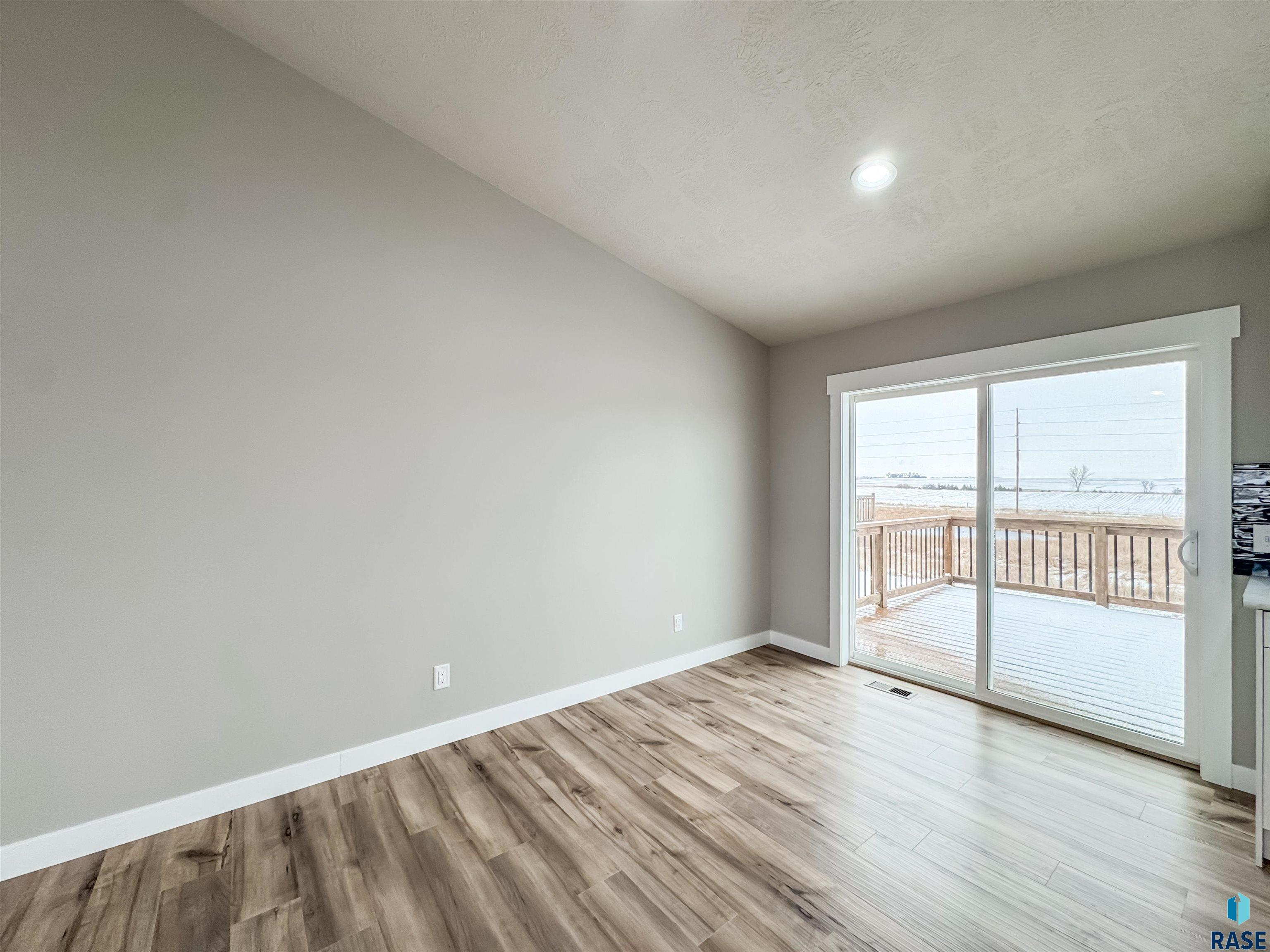 504 Opal Ln